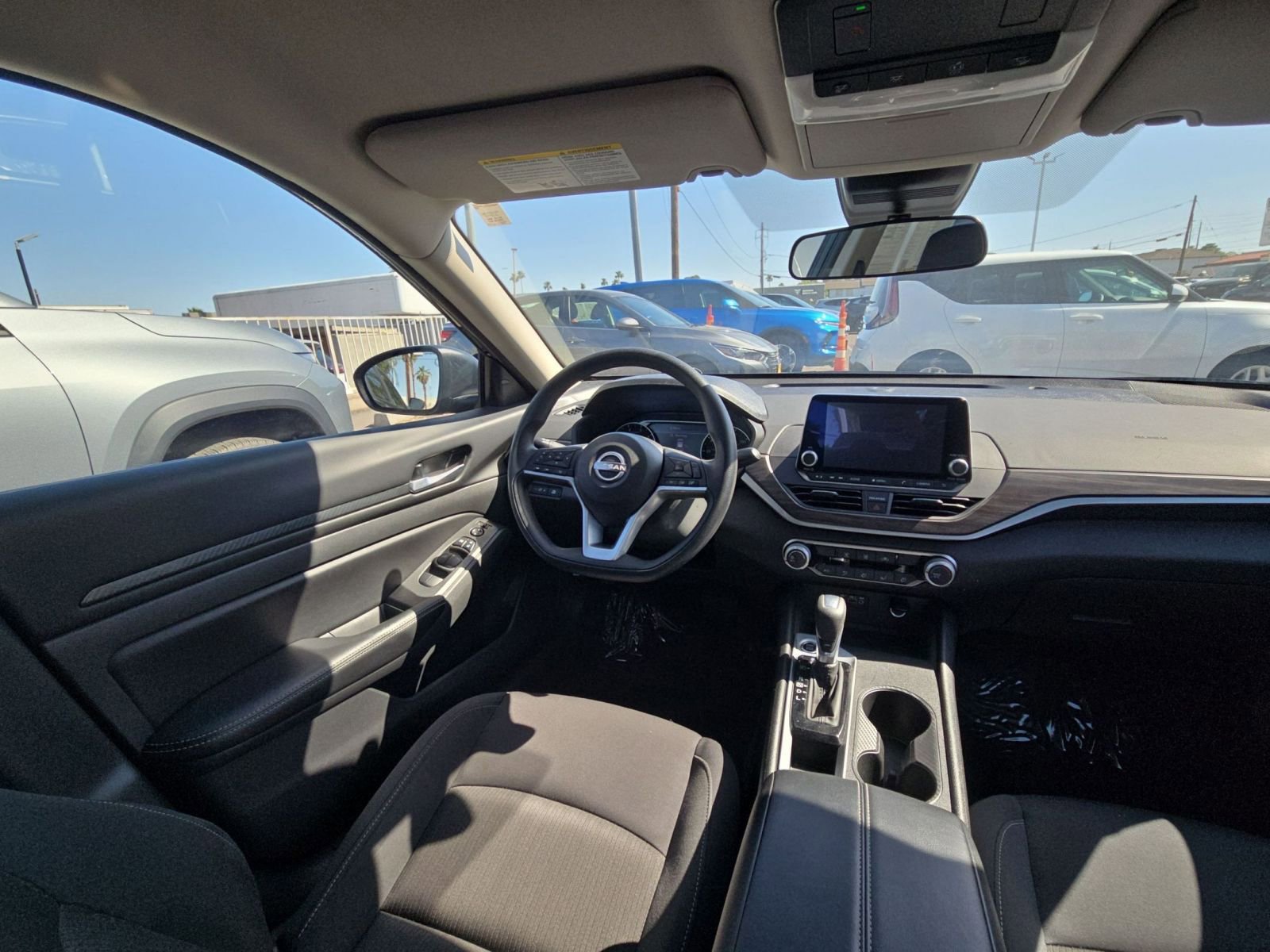 Thumbnail: 2025 Nissan Altima - 18