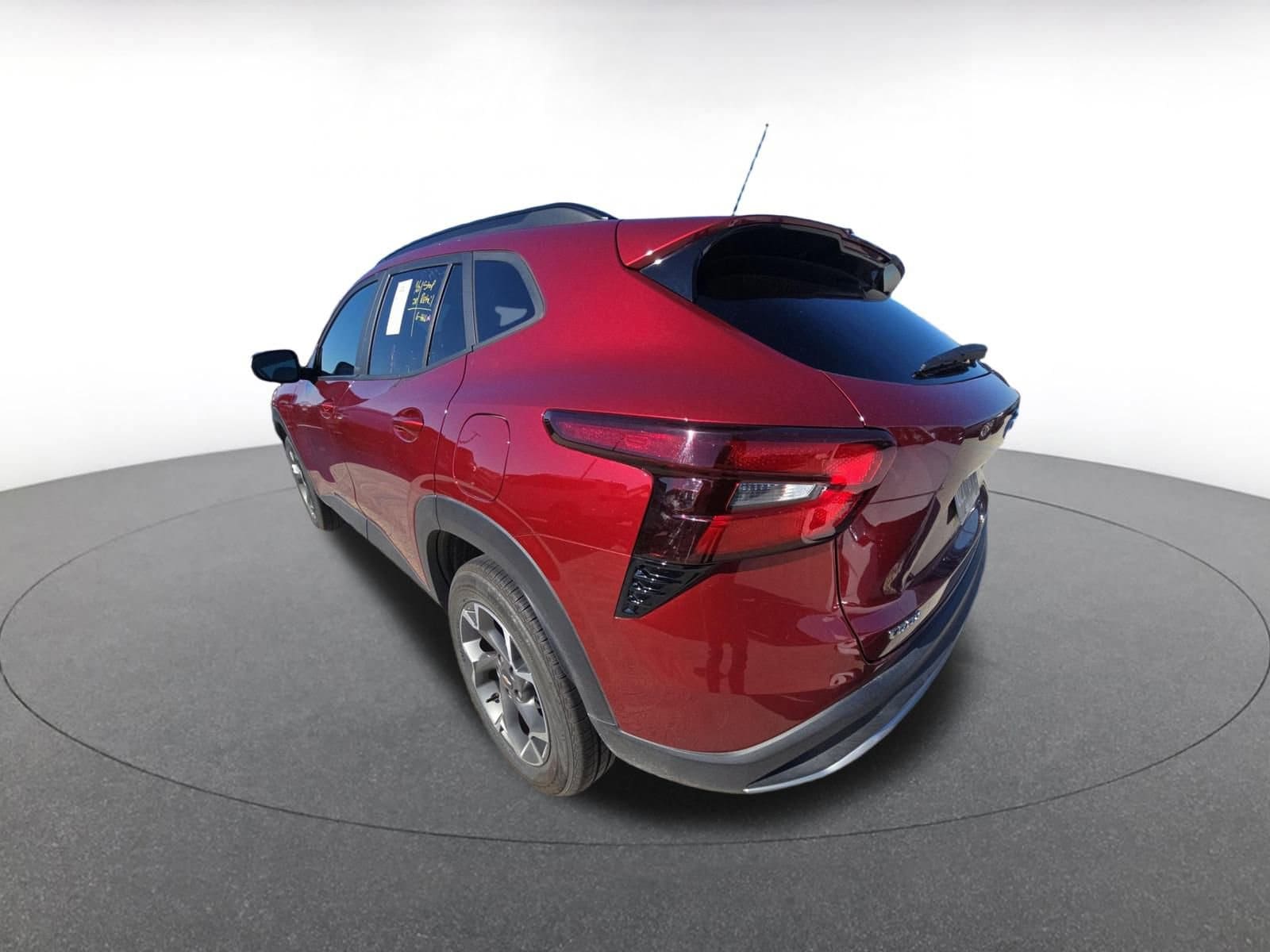 Thumbnail: 2025 Chevrolet Trax - 6