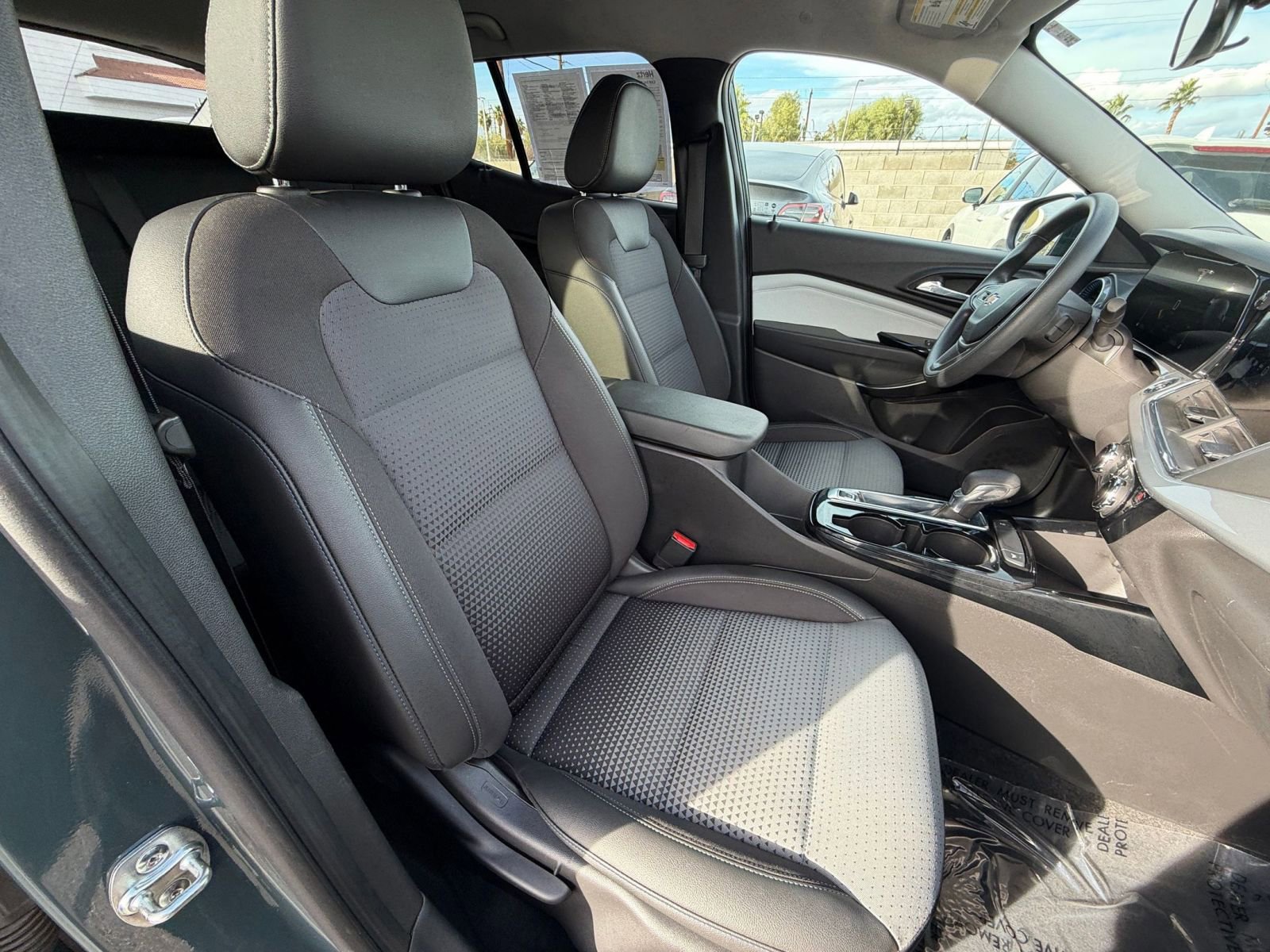 Thumbnail: 2025 Chevrolet Trax - 34