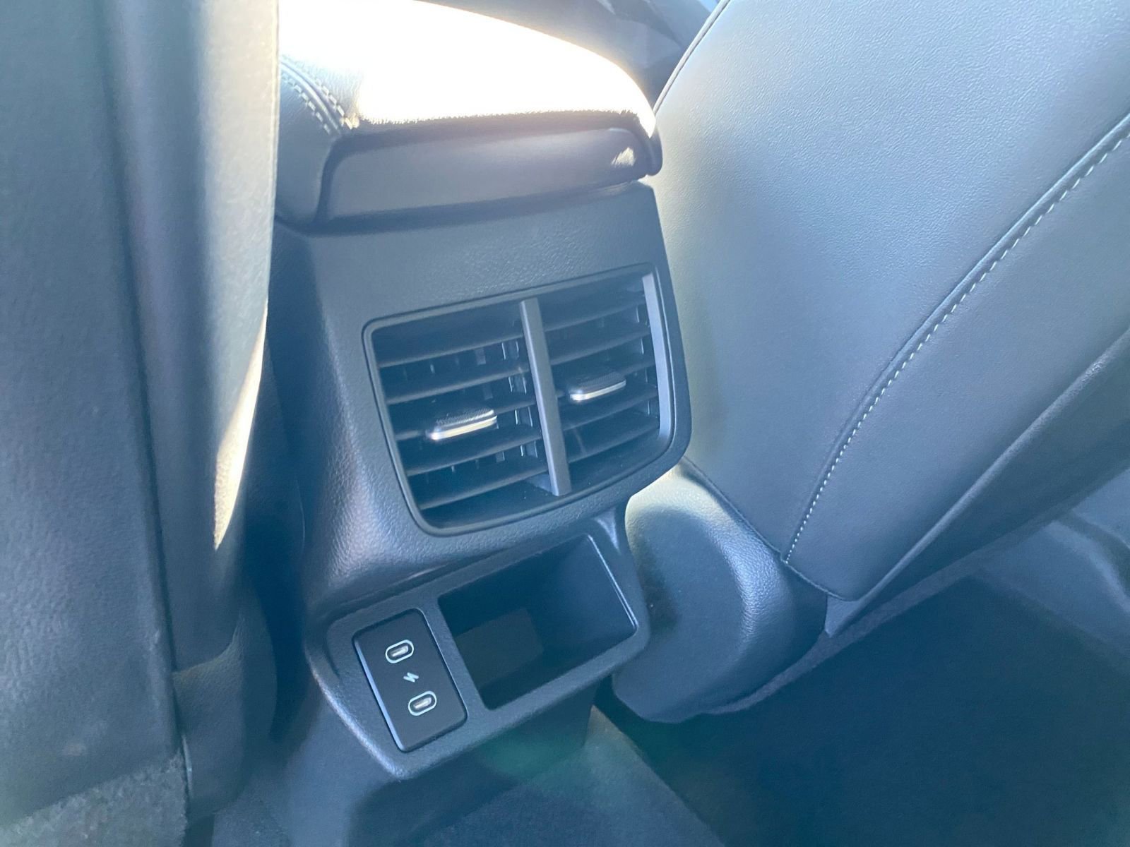 Thumbnail: 2025 Kia Seltos - 24