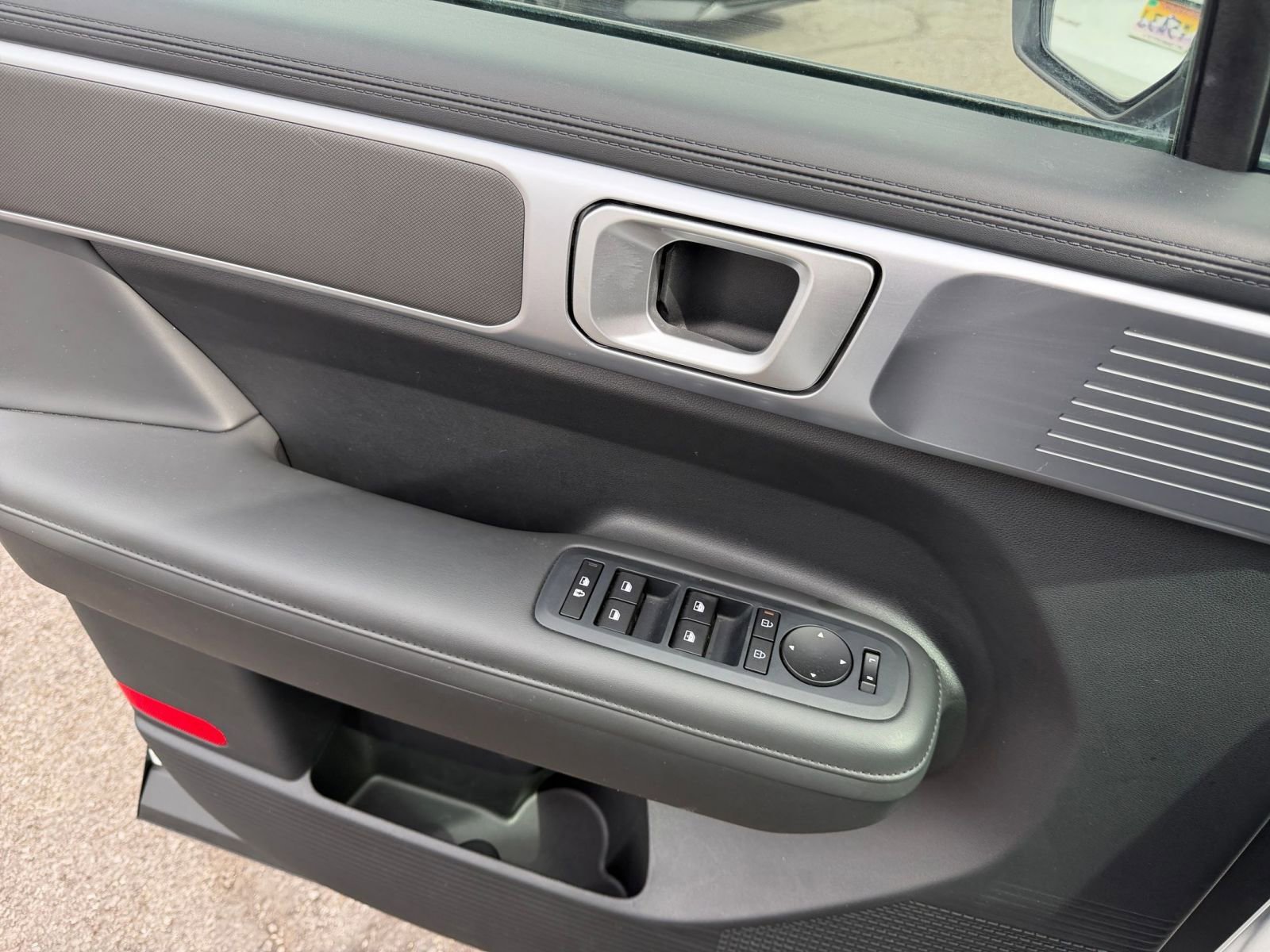 Thumbnail: 2025 Hyundai Santa Fe - 18