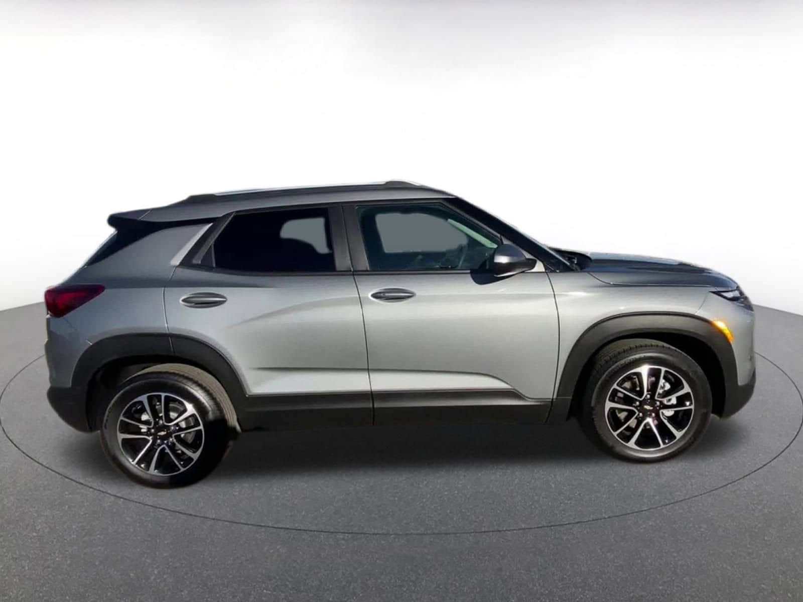 Thumbnail: 2025 Chevrolet TrailBlazer - 16