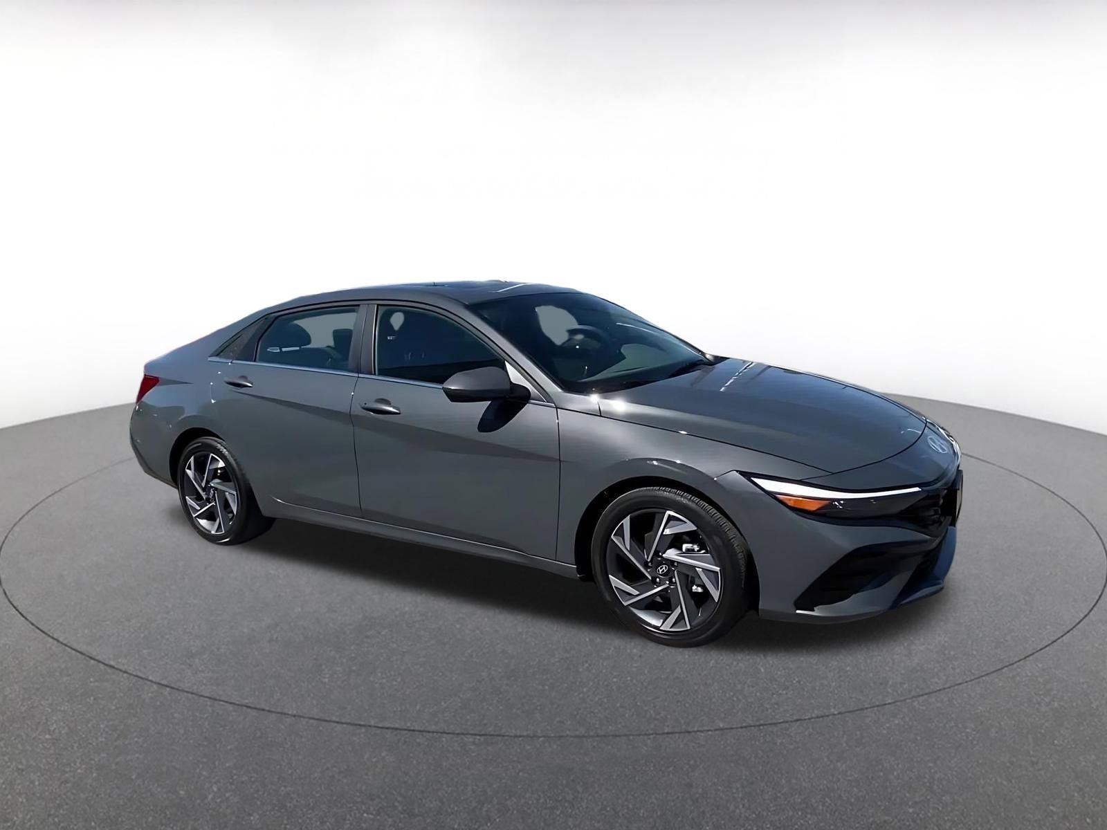 Thumbnail: 2025 Hyundai Elantra - 2