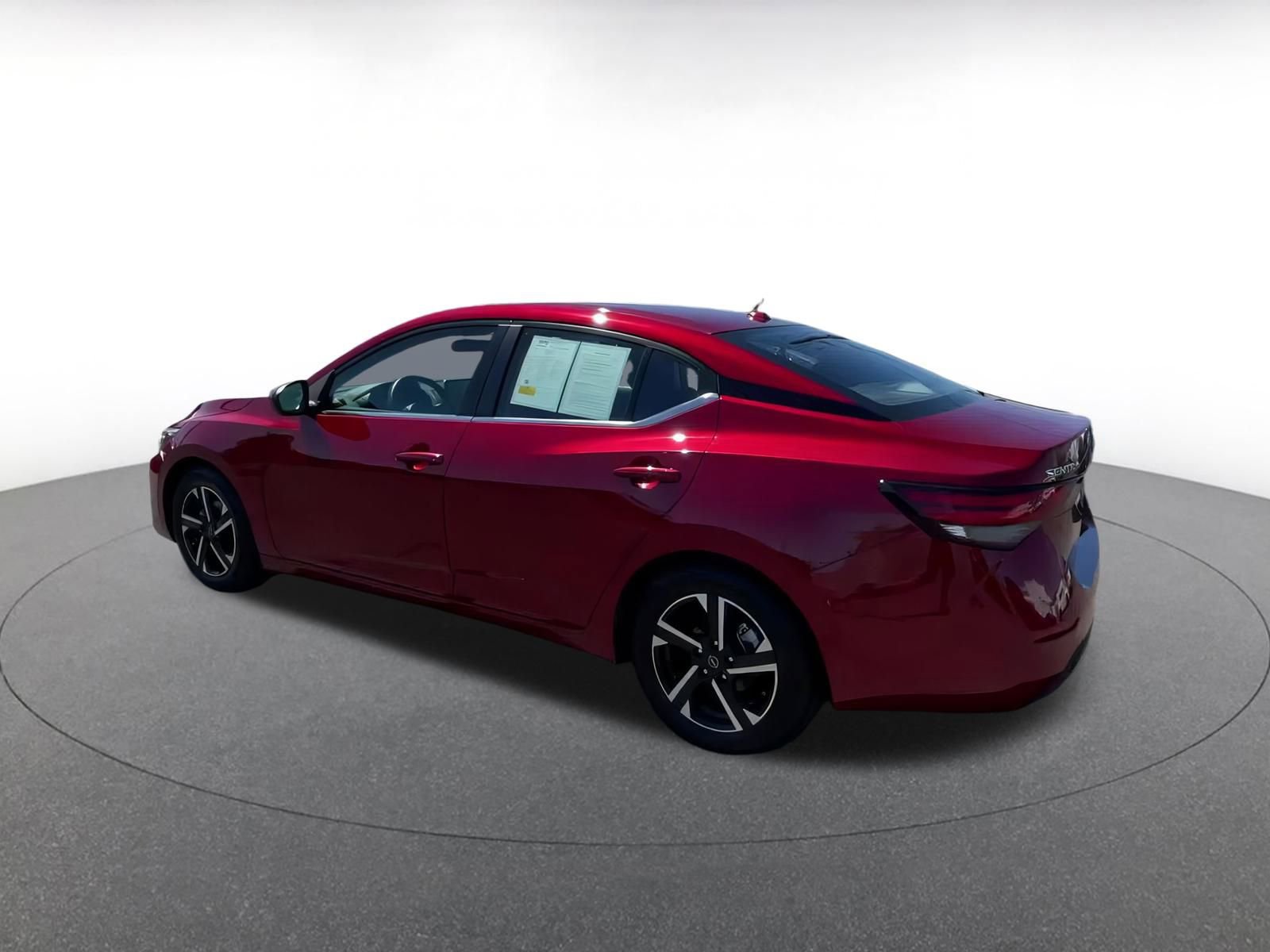 Thumbnail: 2024 Nissan Sentra - 10