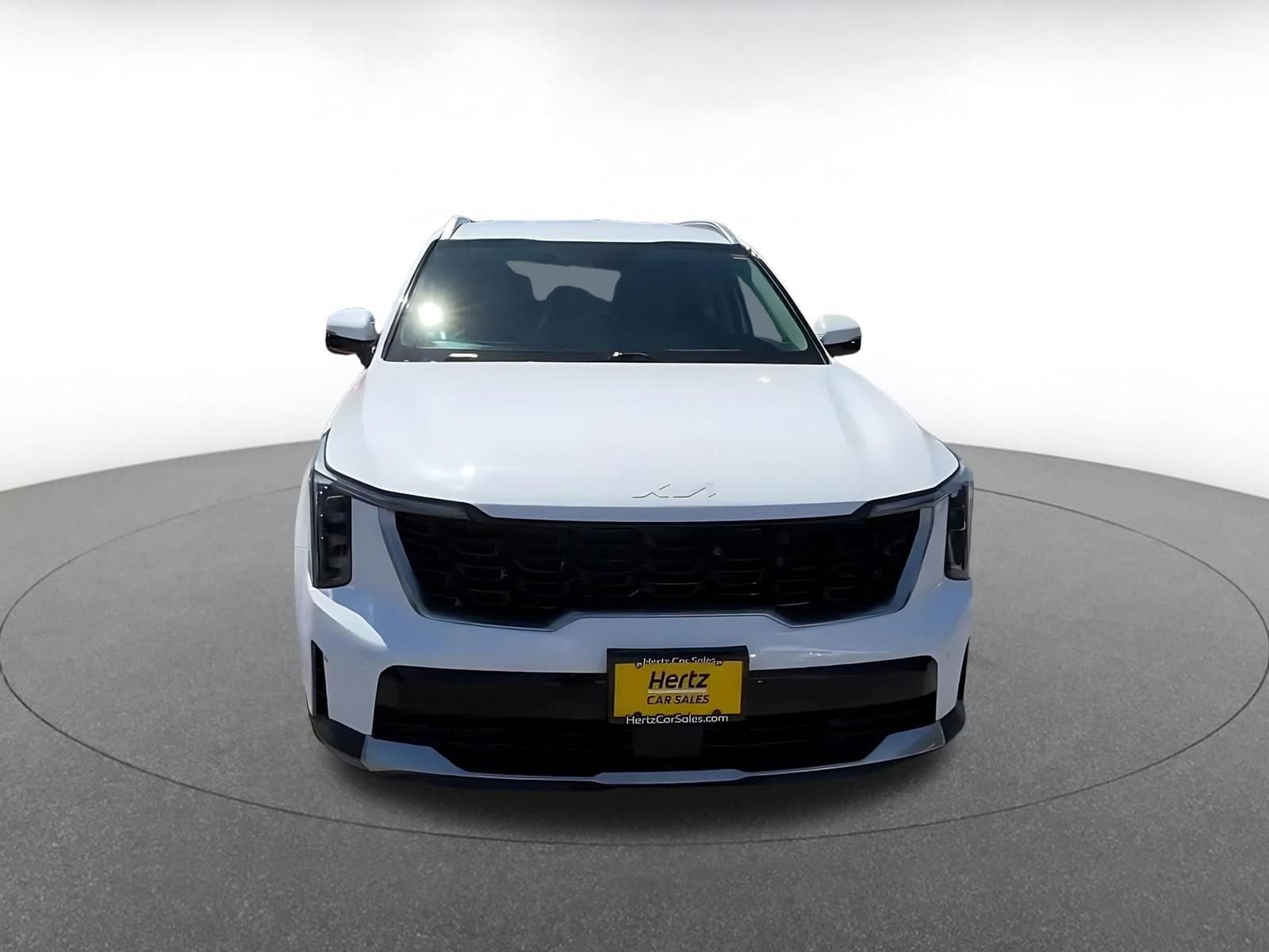 Thumbnail: 2024 Kia Sorento - 3