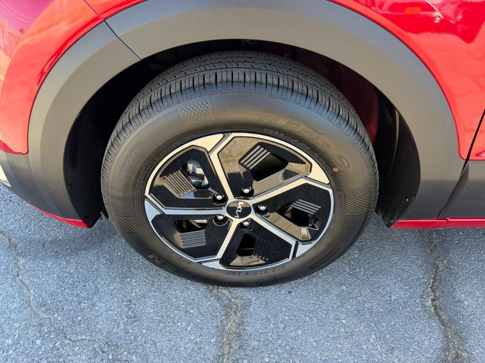 Thumbnail: 2026 Kia Niro - 28