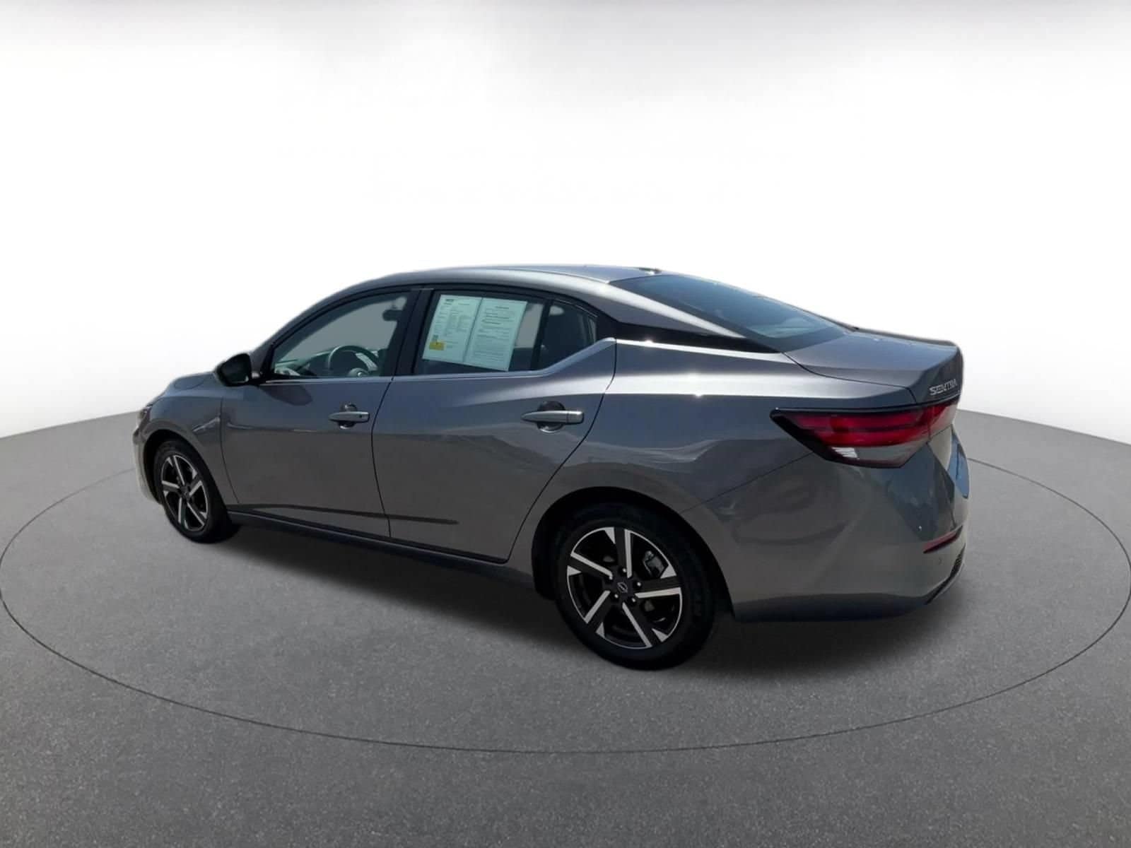 Thumbnail: 2025 Nissan Sentra - 10