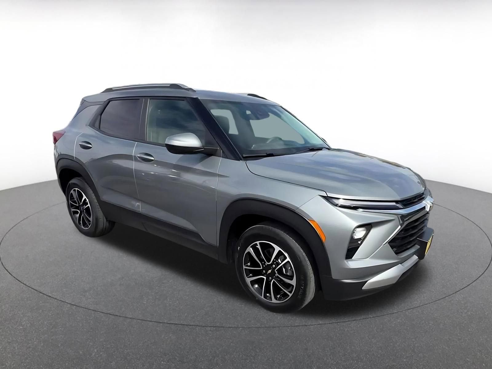 Thumbnail: 2025 Chevrolet TrailBlazer - 2