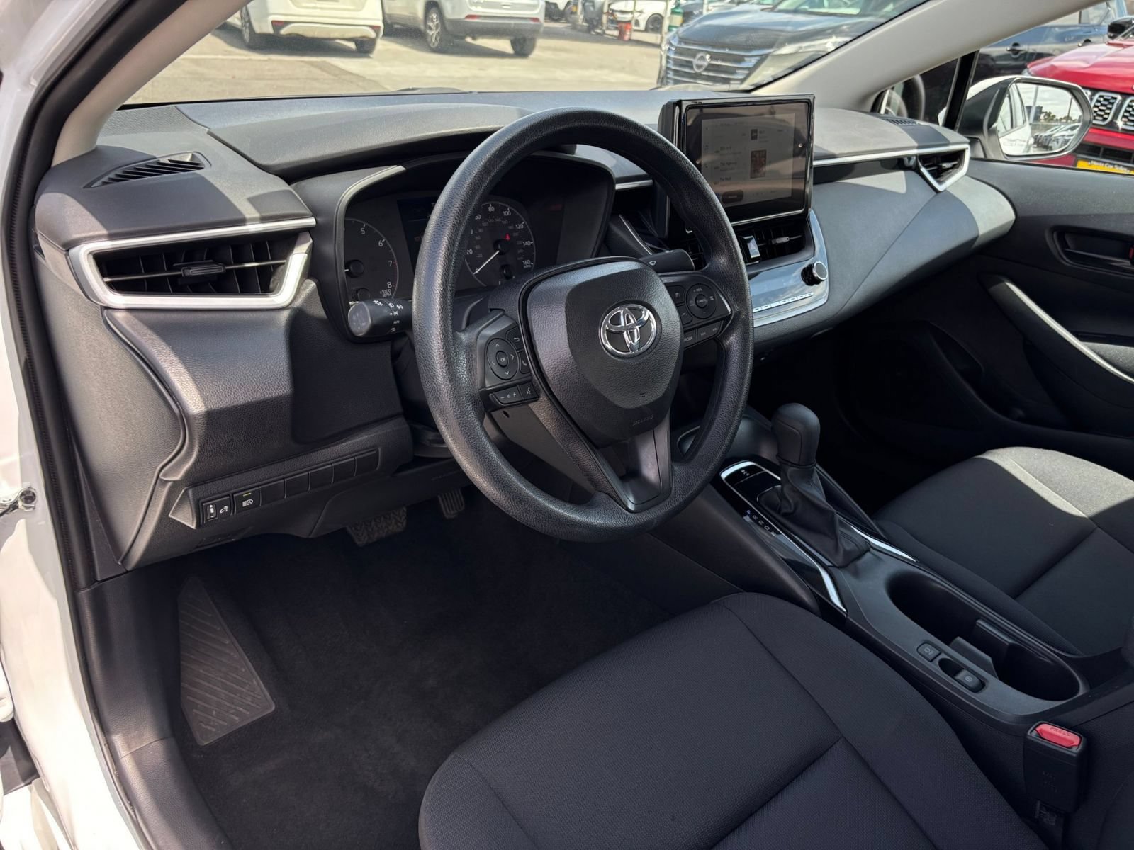 Thumbnail: 2025 Toyota Corolla - 31