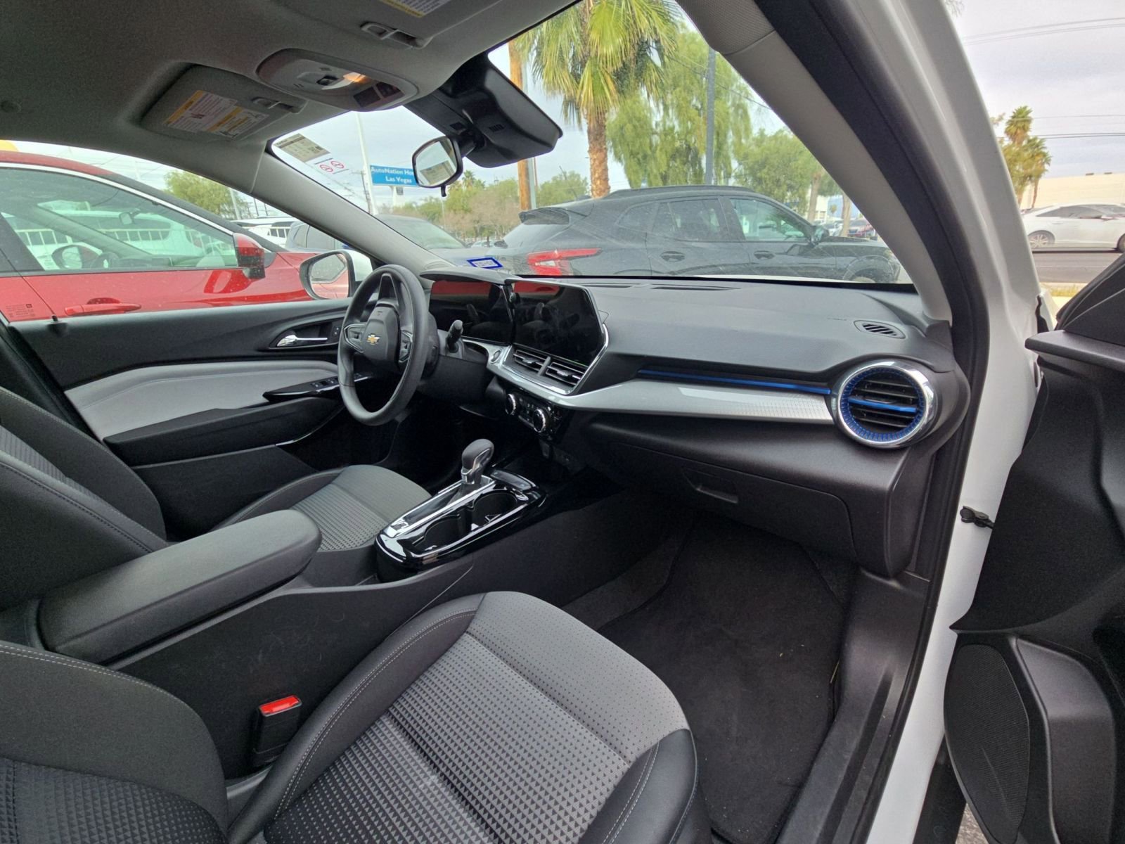 Thumbnail: 2025 Chevrolet Trax - 10