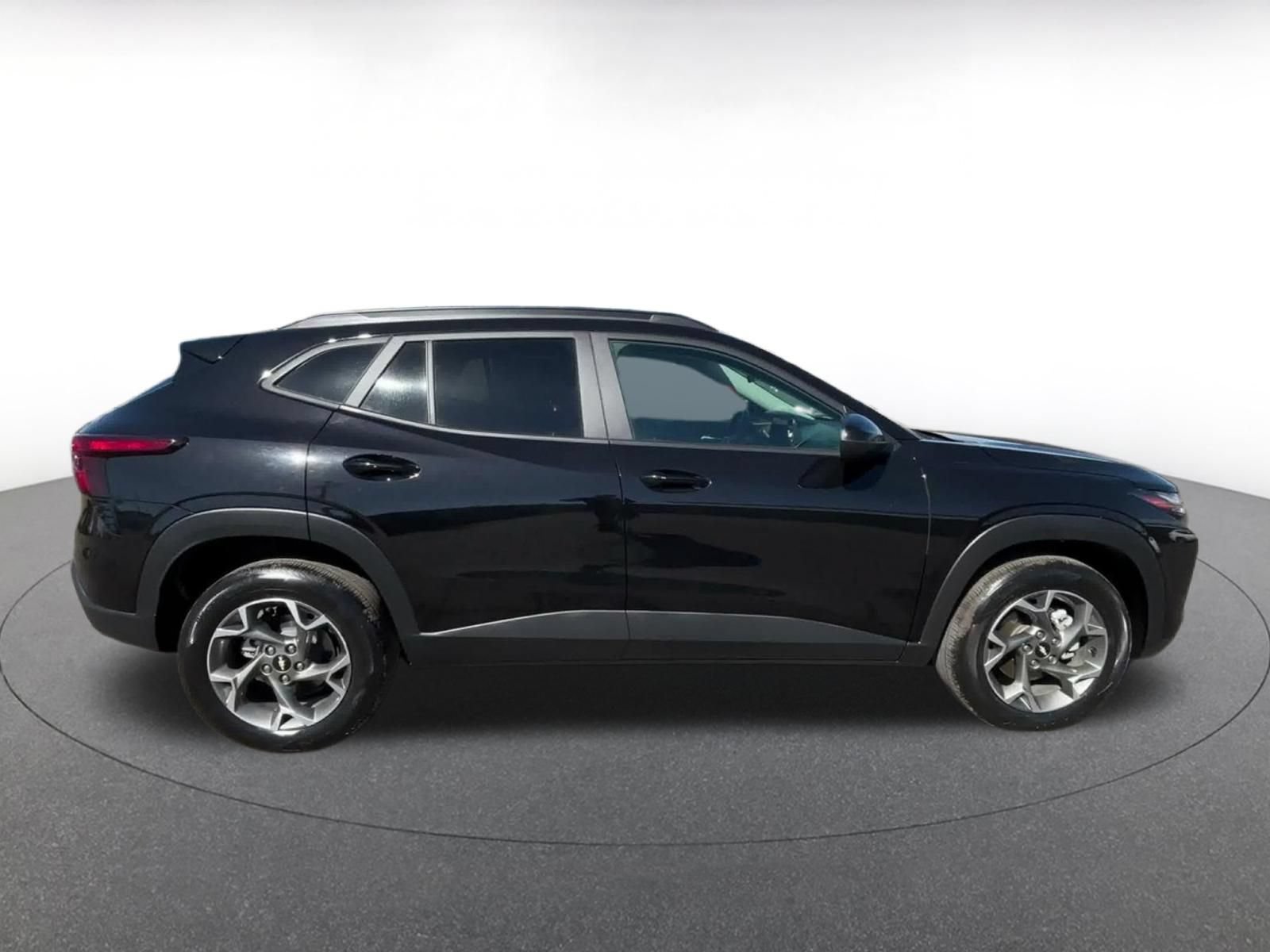Thumbnail: 2025 Chevrolet Trax - 15