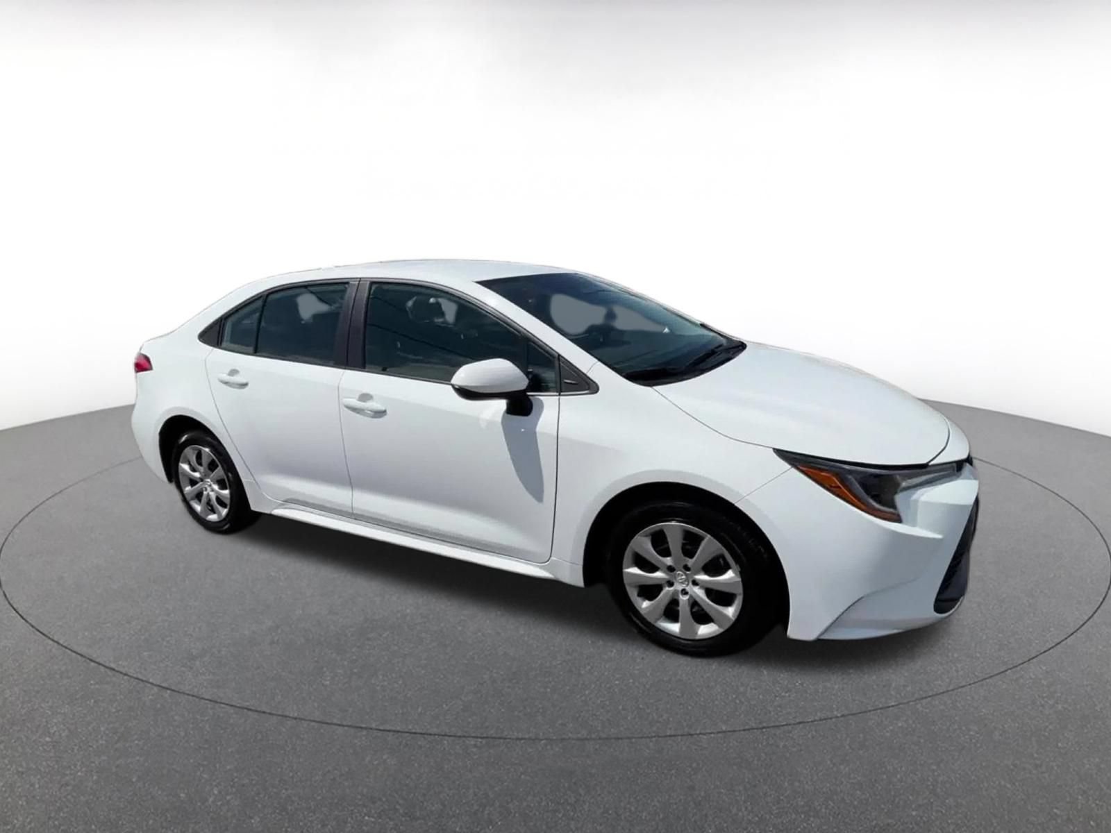 Thumbnail: 2025 Toyota Corolla - 2