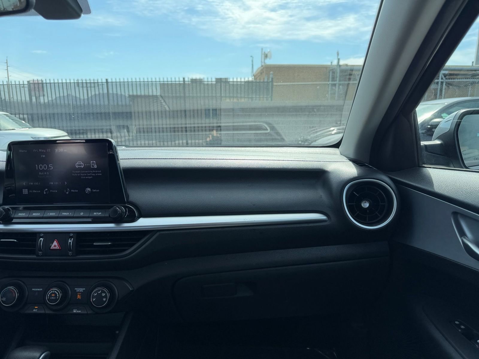 Thumbnail: 2023 Kia Forte - 33
