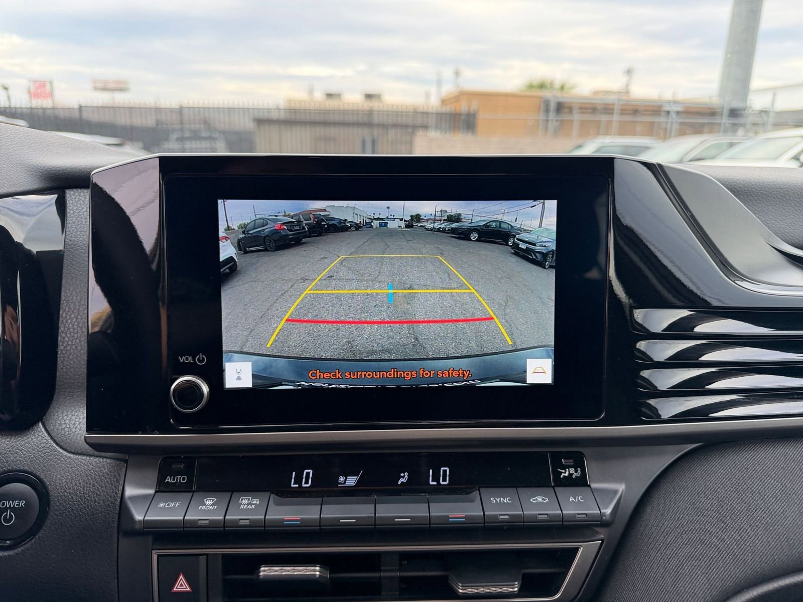 Thumbnail: 2025 Toyota Camry - 17