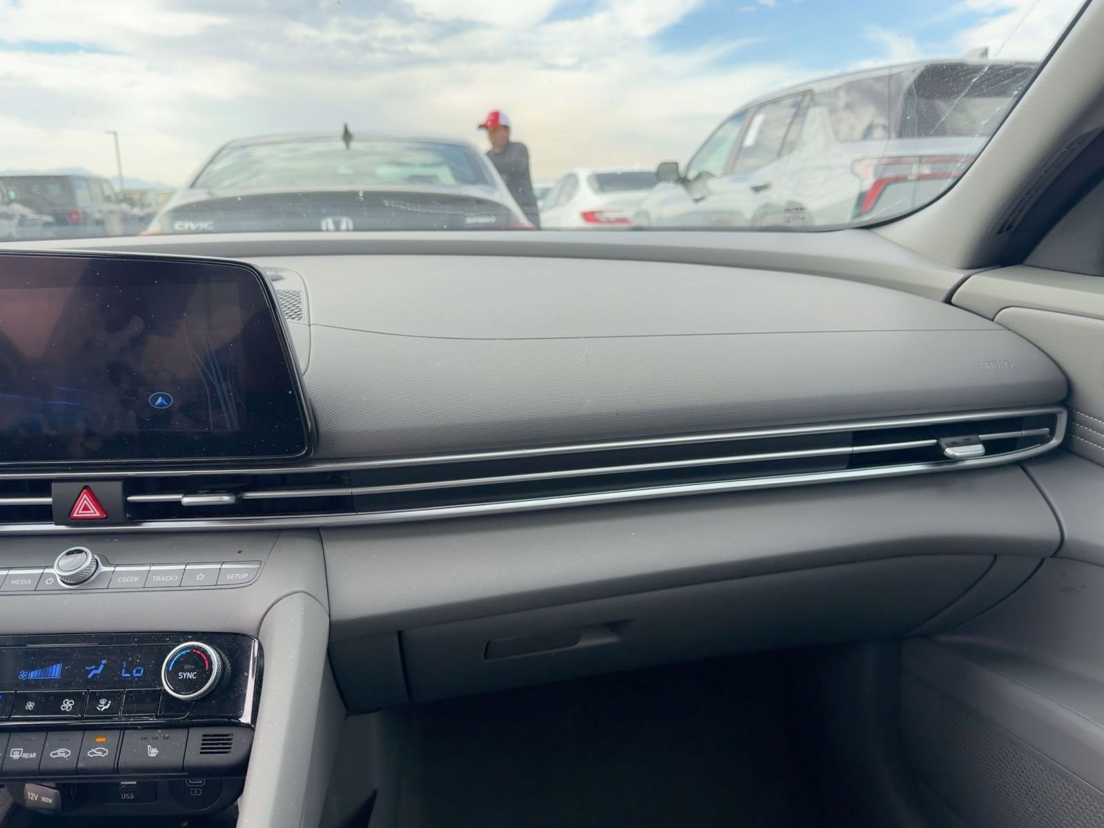 Thumbnail: 2025 Hyundai Elantra - 9