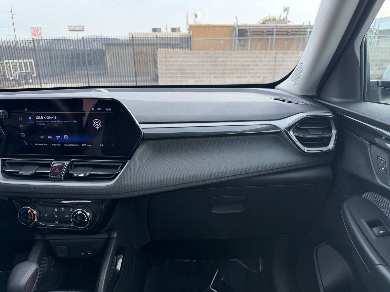 Thumbnail: 2025 Chevrolet TrailBlazer - 32