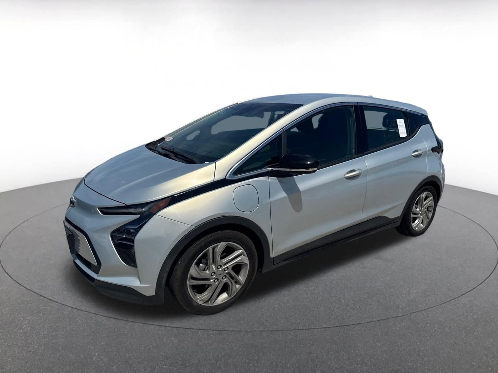 Thumbnail: 2023 Chevrolet Bolt EV - 3