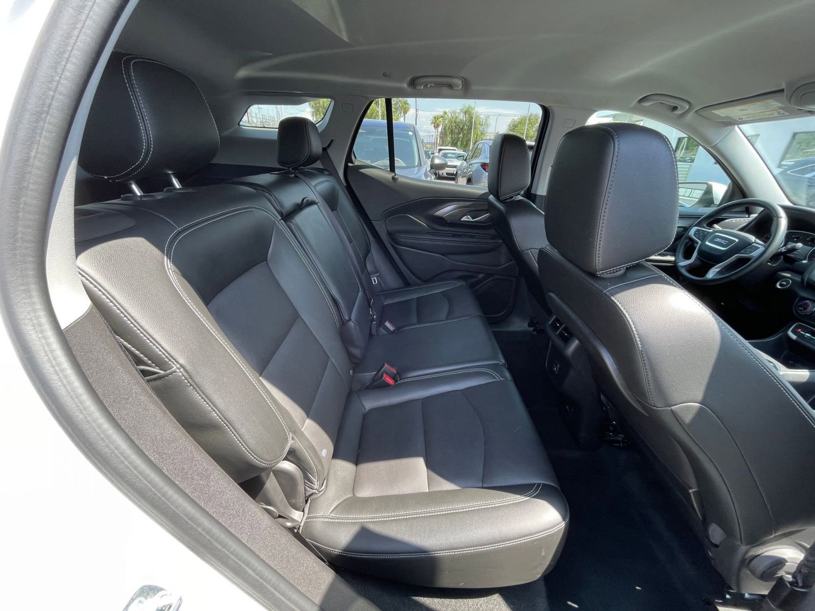 2024 GMC Terrain SLT 33