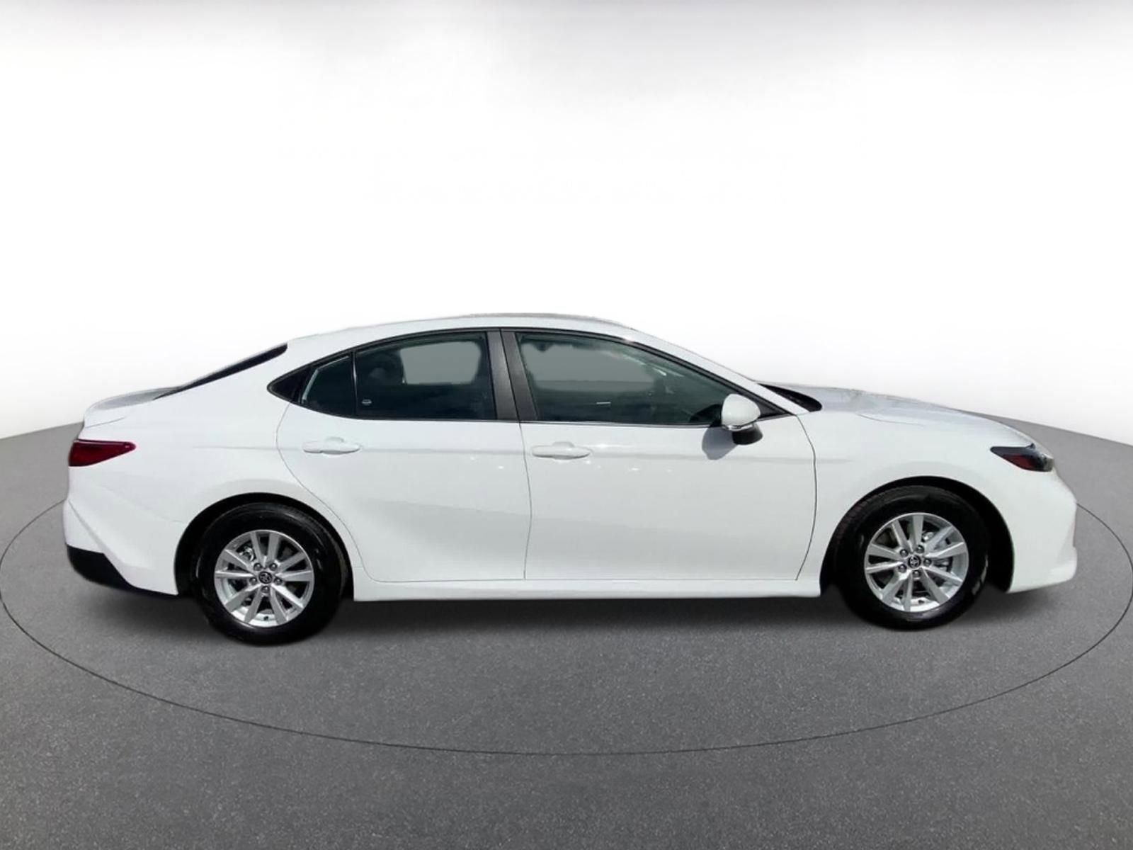 Thumbnail: 2025 Toyota Camry - 16