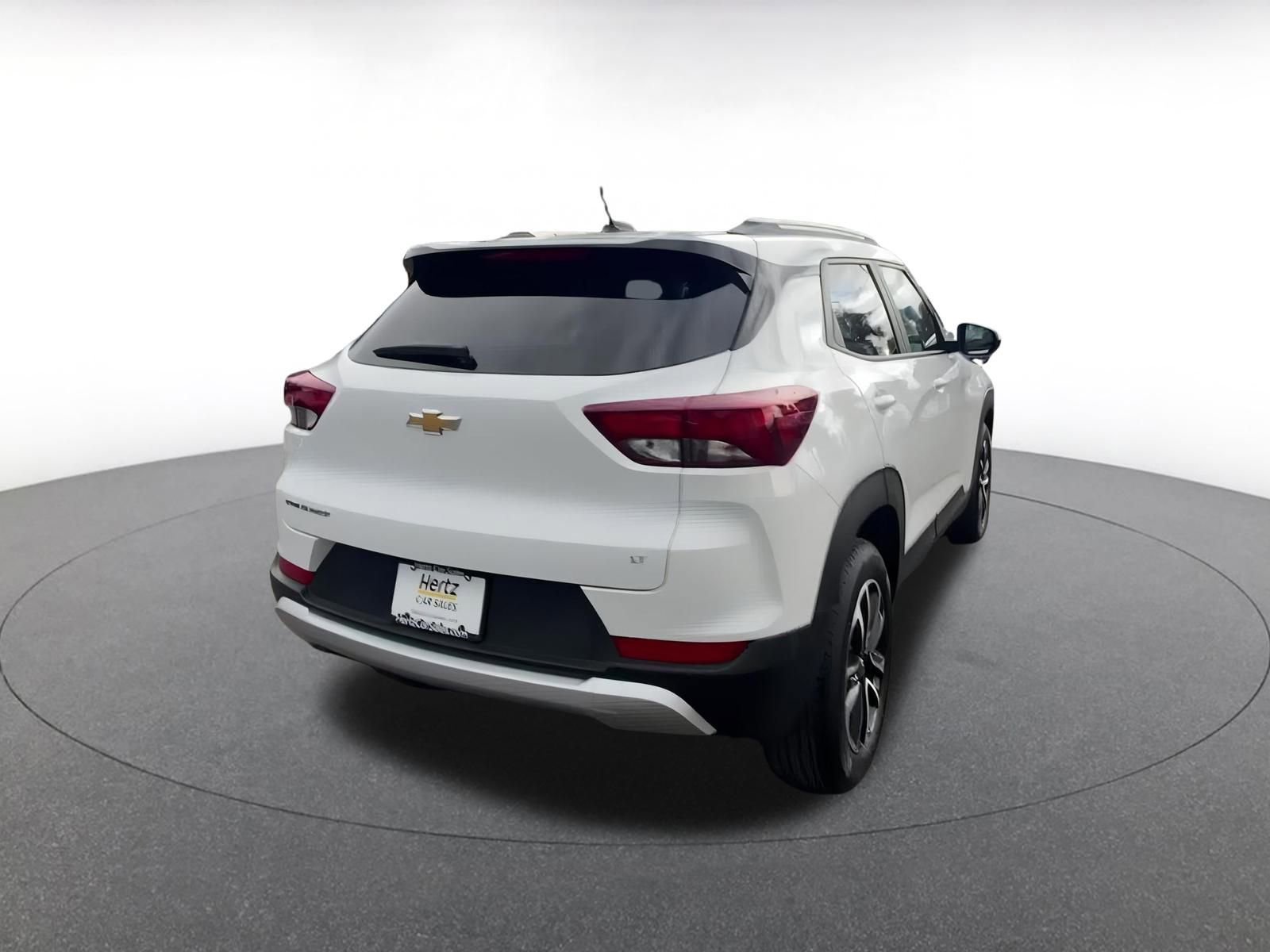 Thumbnail: 2025 Chevrolet TrailBlazer - 14