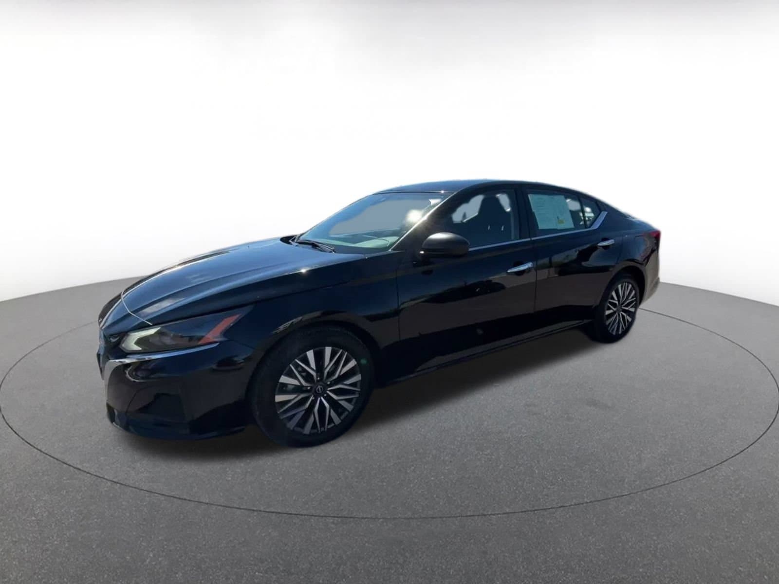 Thumbnail: 2025 Nissan Altima - 7