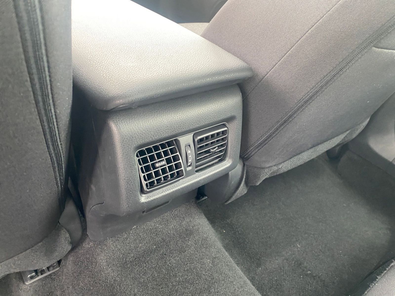 Thumbnail: 2025 Toyota Camry - 24