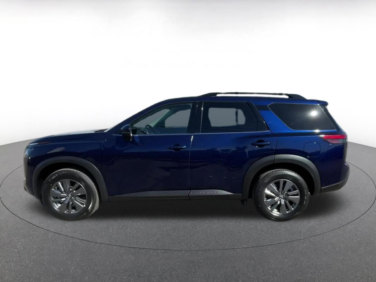 Thumbnail: 2025 Nissan Pathfinder - 9