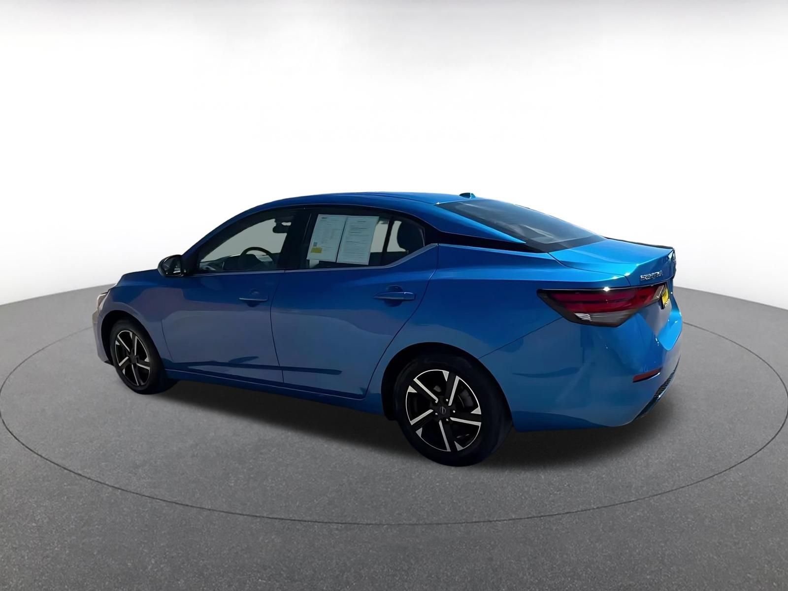 Thumbnail: 2025 Nissan Sentra - 9