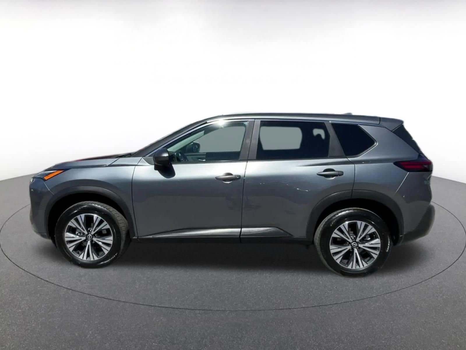 2023 Nissan Rogue SV 8