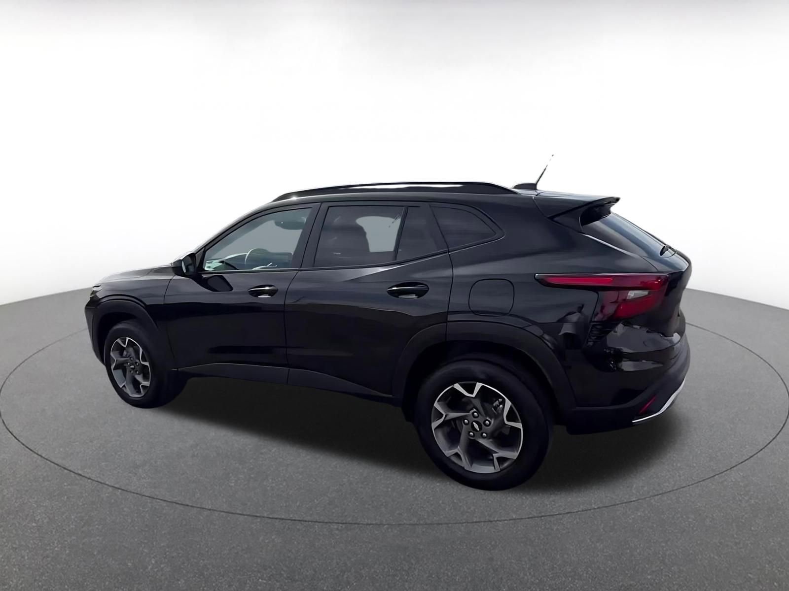 Thumbnail: 2025 Chevrolet Trax - 10