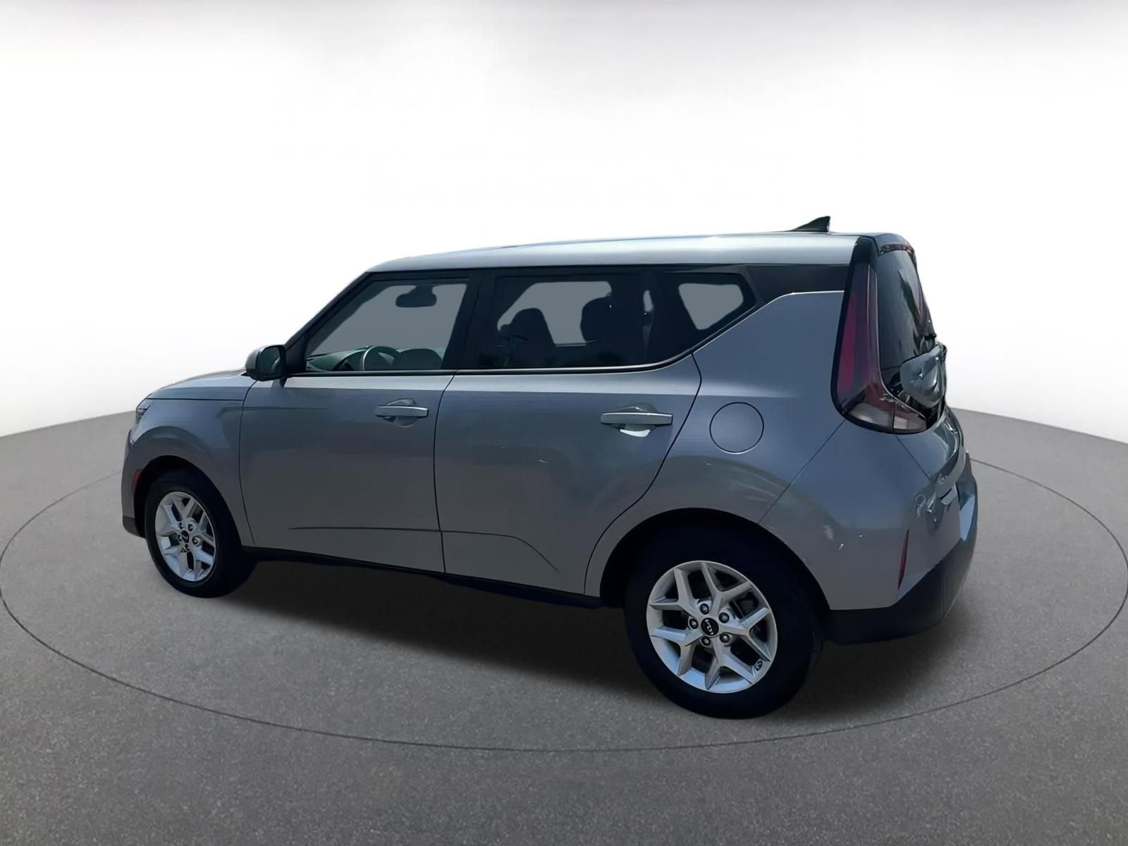 Thumbnail: 2023 Kia Soul - 10