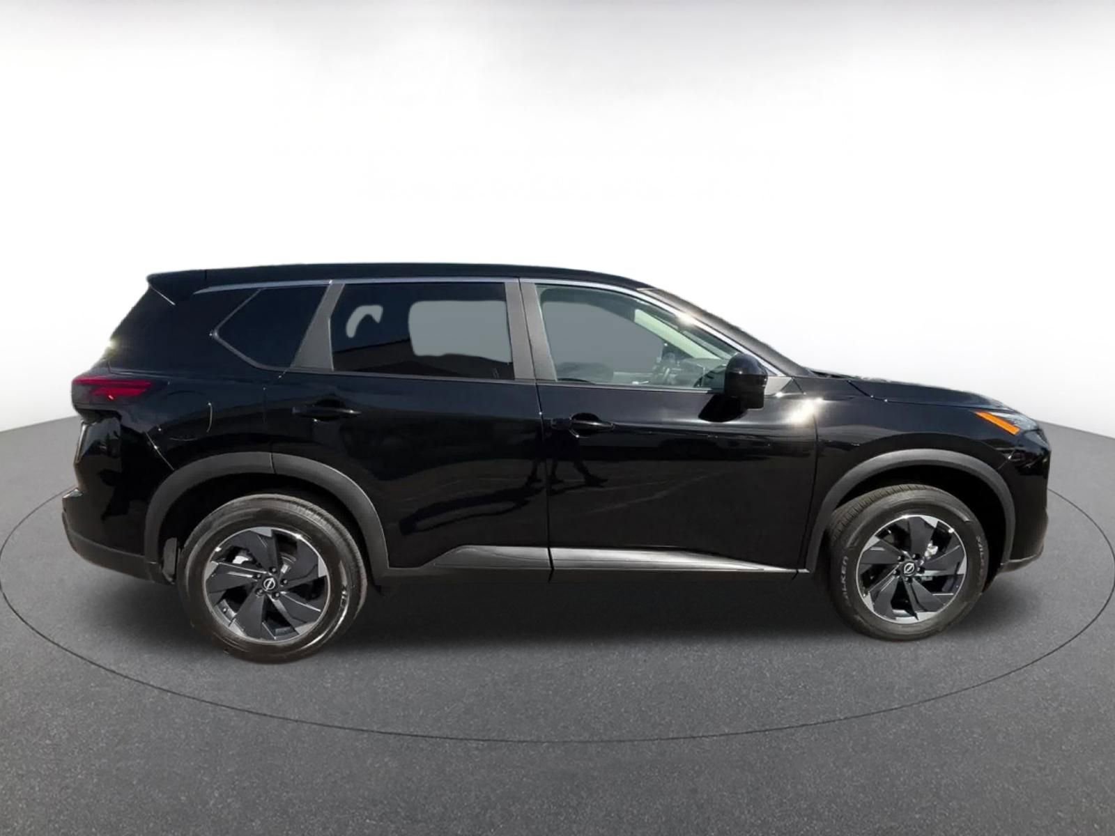 Thumbnail: 2025 Nissan Rogue - 16