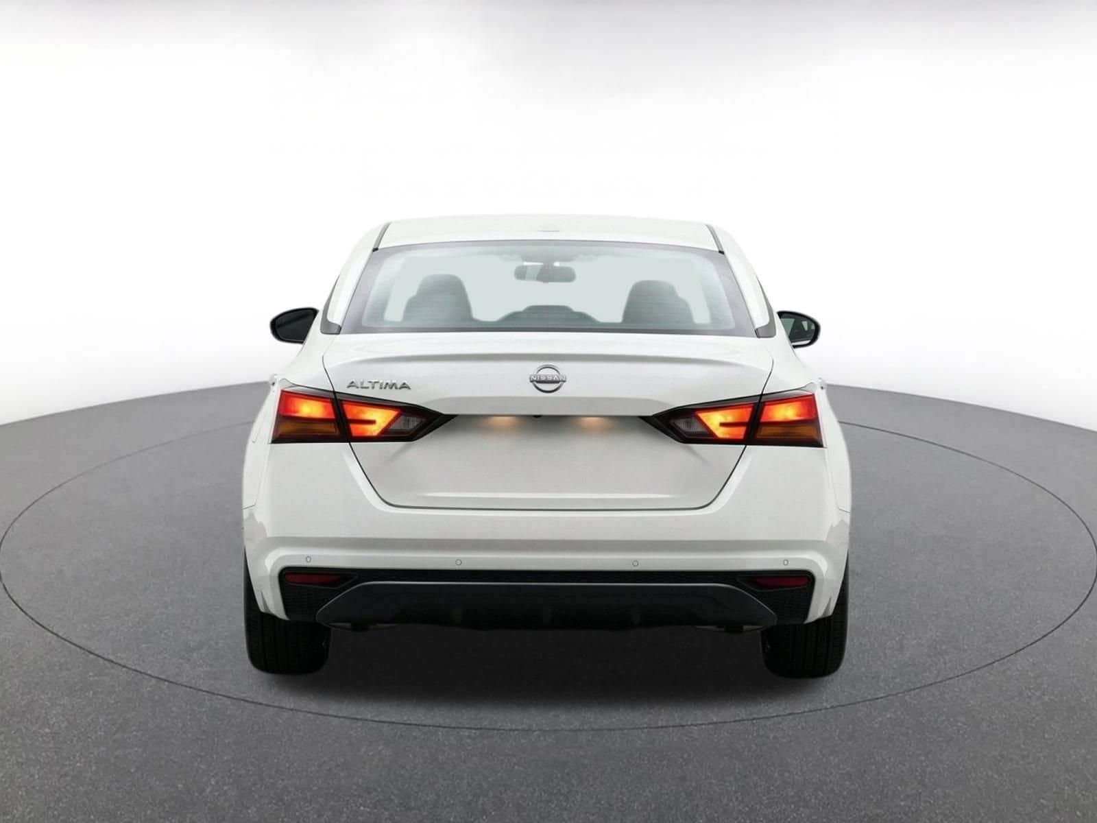 Thumbnail: 2025 Nissan Altima - 8