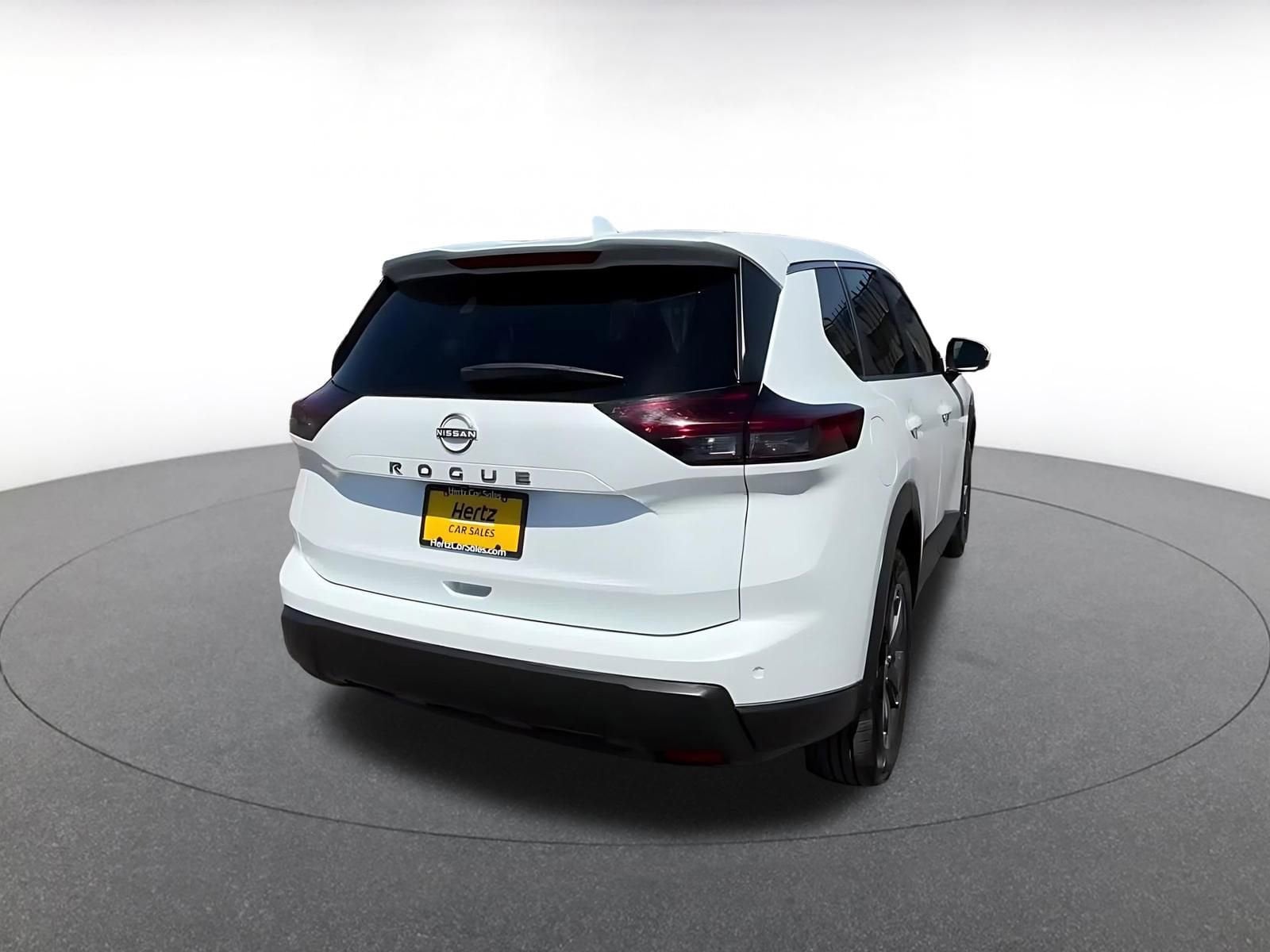 Thumbnail: 2025 Nissan Rogue - 14