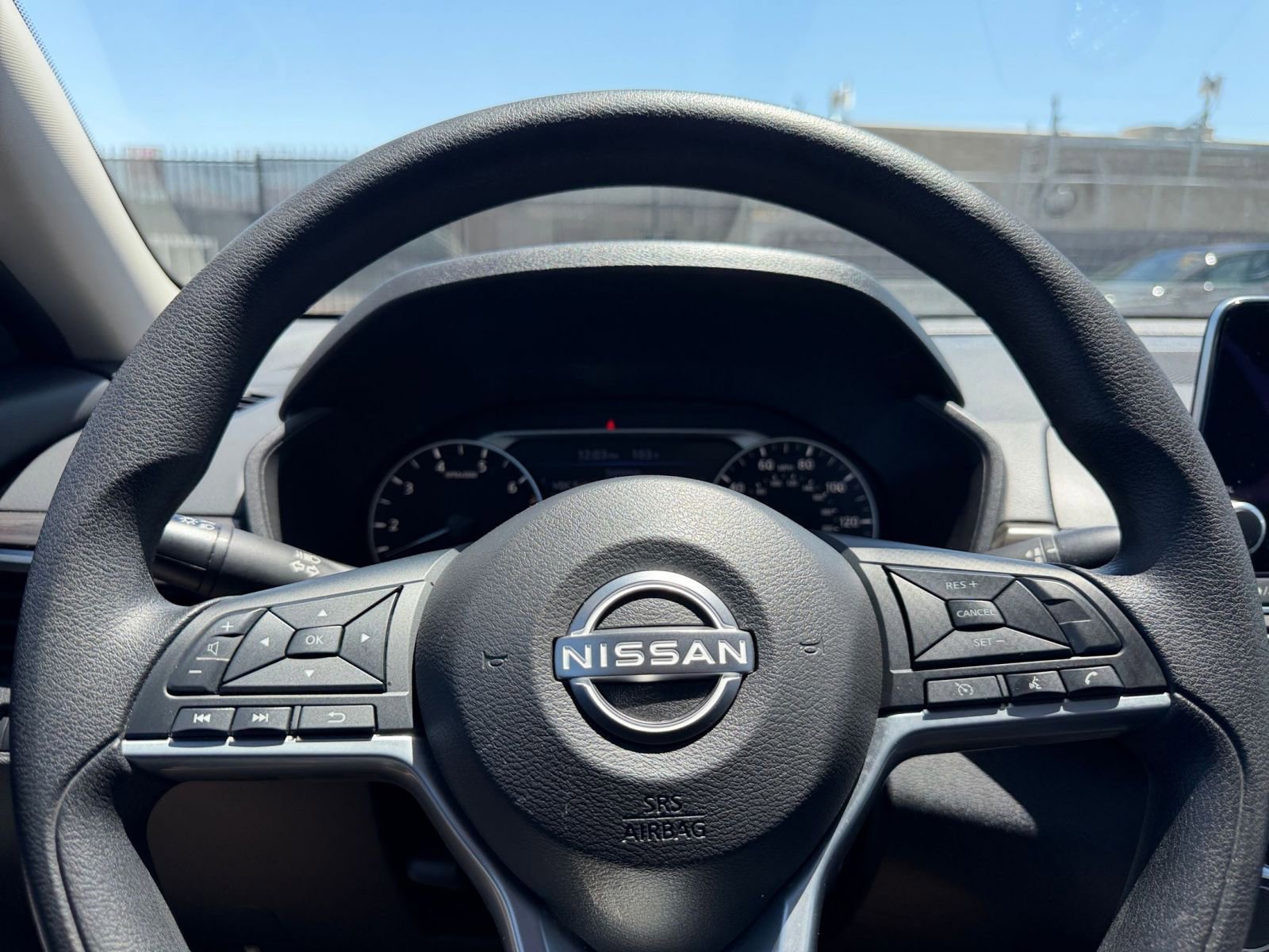 Thumbnail: 2025 Nissan Altima - 28