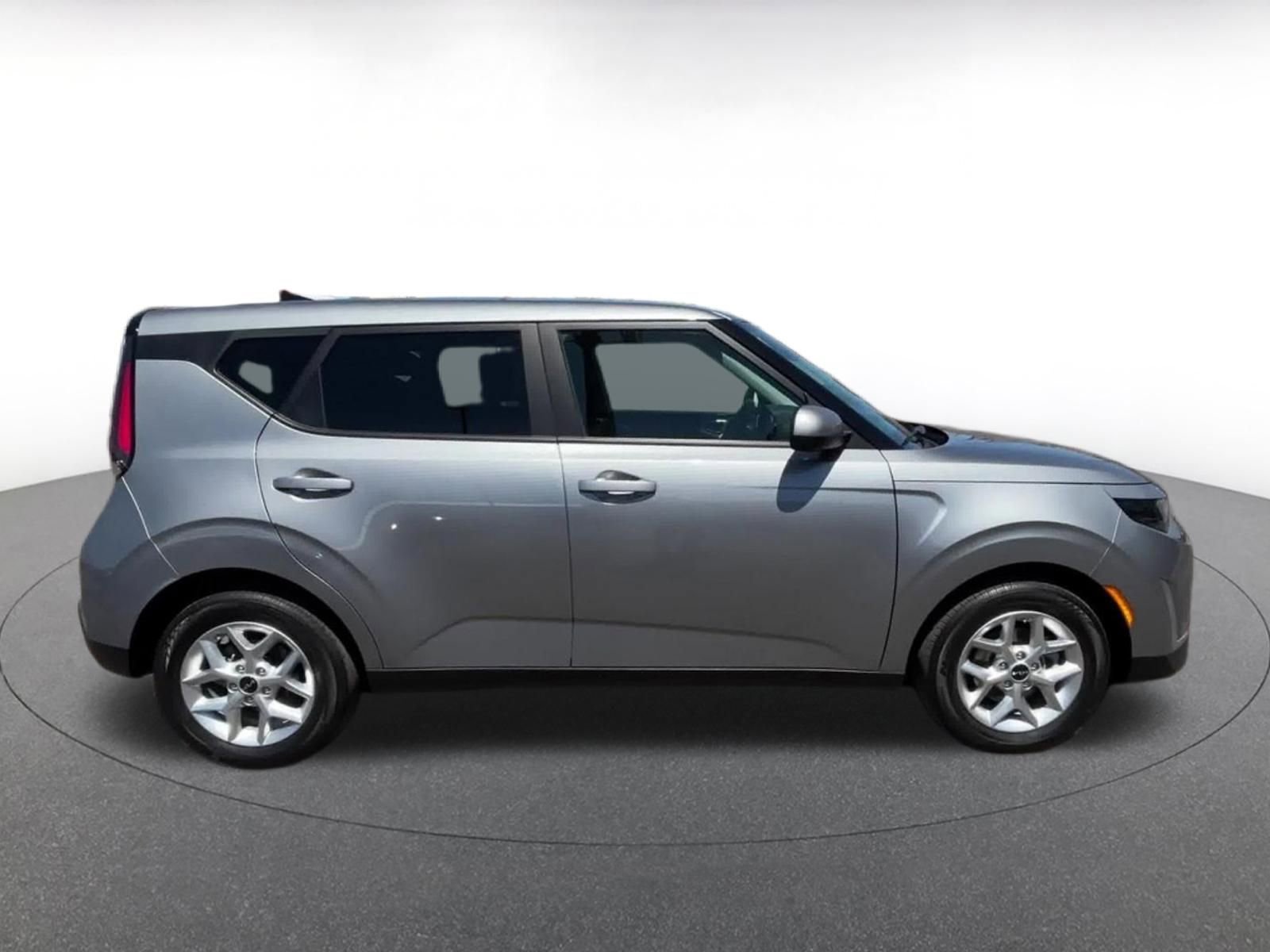 Thumbnail: 2025 Kia Soul - 16