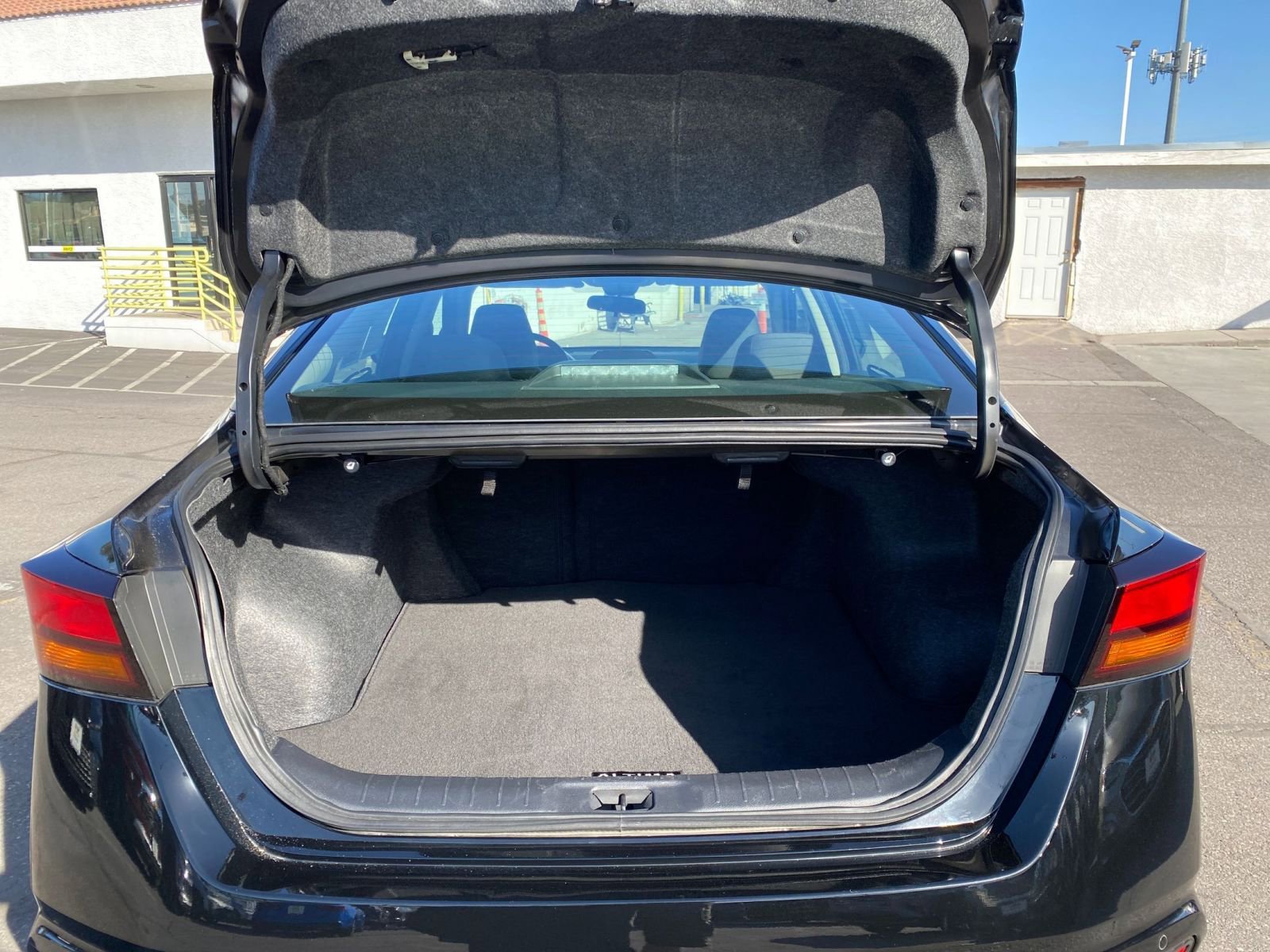 Thumbnail: 2025 Nissan Altima - 31