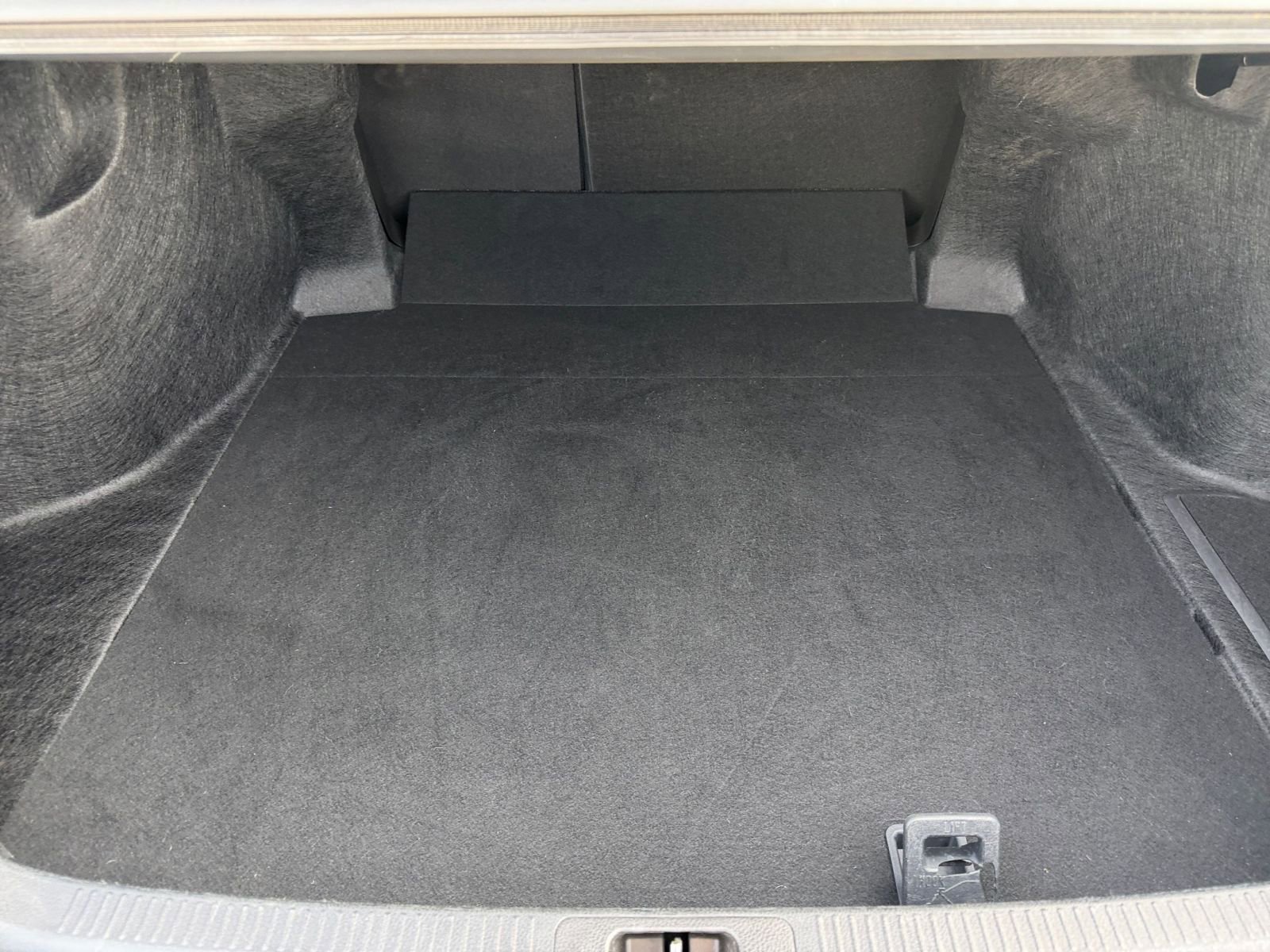 Thumbnail: 2025 Toyota Camry - 31