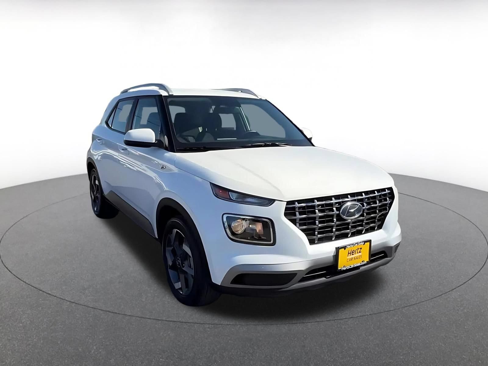 Thumbnail: 2026 Hyundai Venue - 3