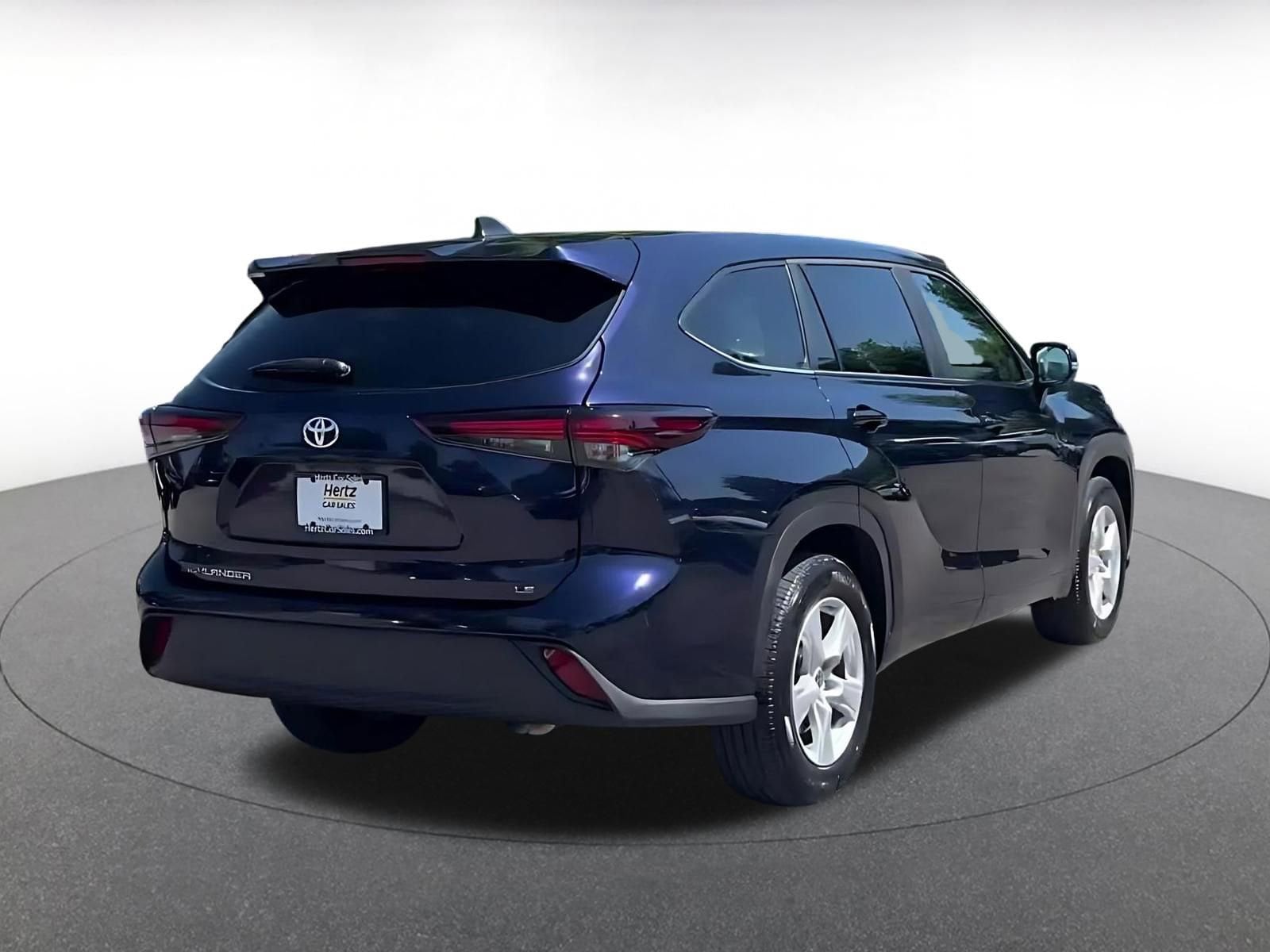 Thumbnail: 2025 Toyota Highlander - 14