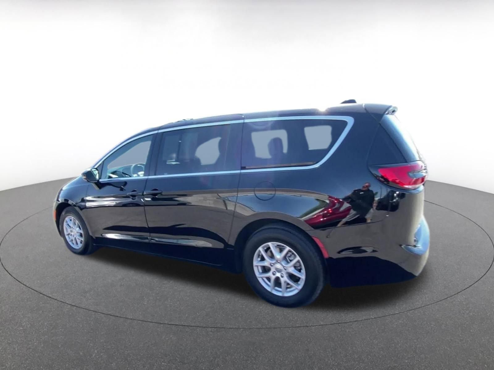 Thumbnail: 2025 Kia Sportage - 10