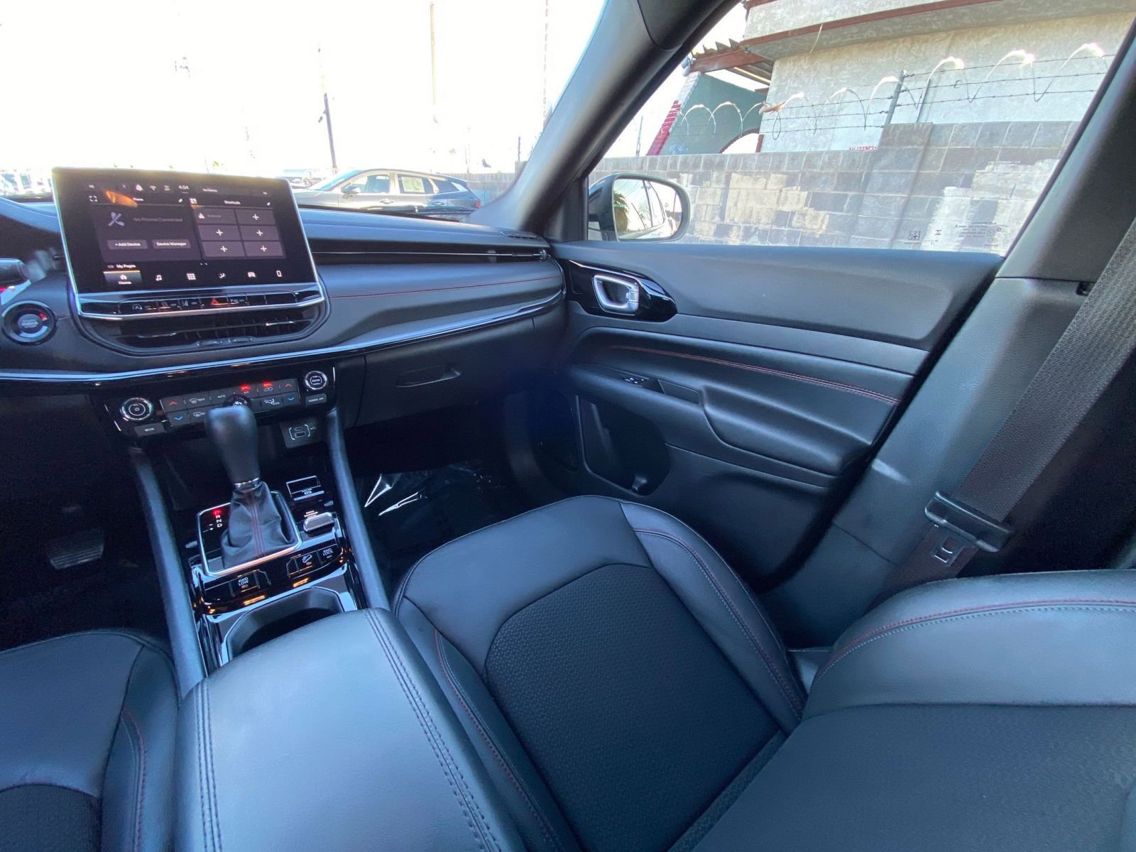 Thumbnail: 2025 Jeep Compass - 34