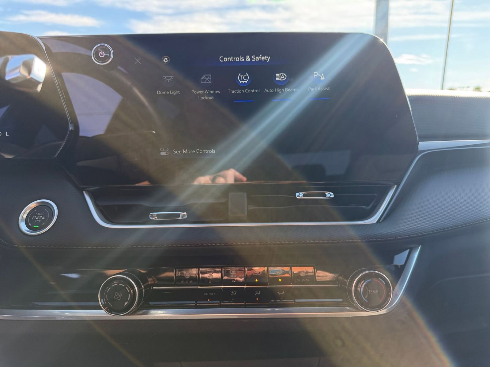 Thumbnail: 2025 Chevrolet Equinox - 17