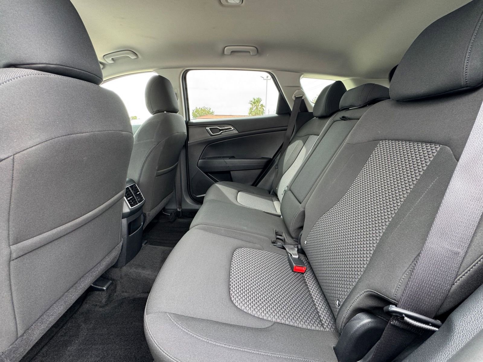 Thumbnail: 2024 Kia Sportage - 23