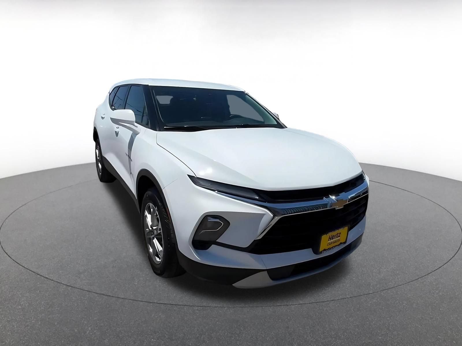 Thumbnail: 2026 Chevrolet Blazer - 3