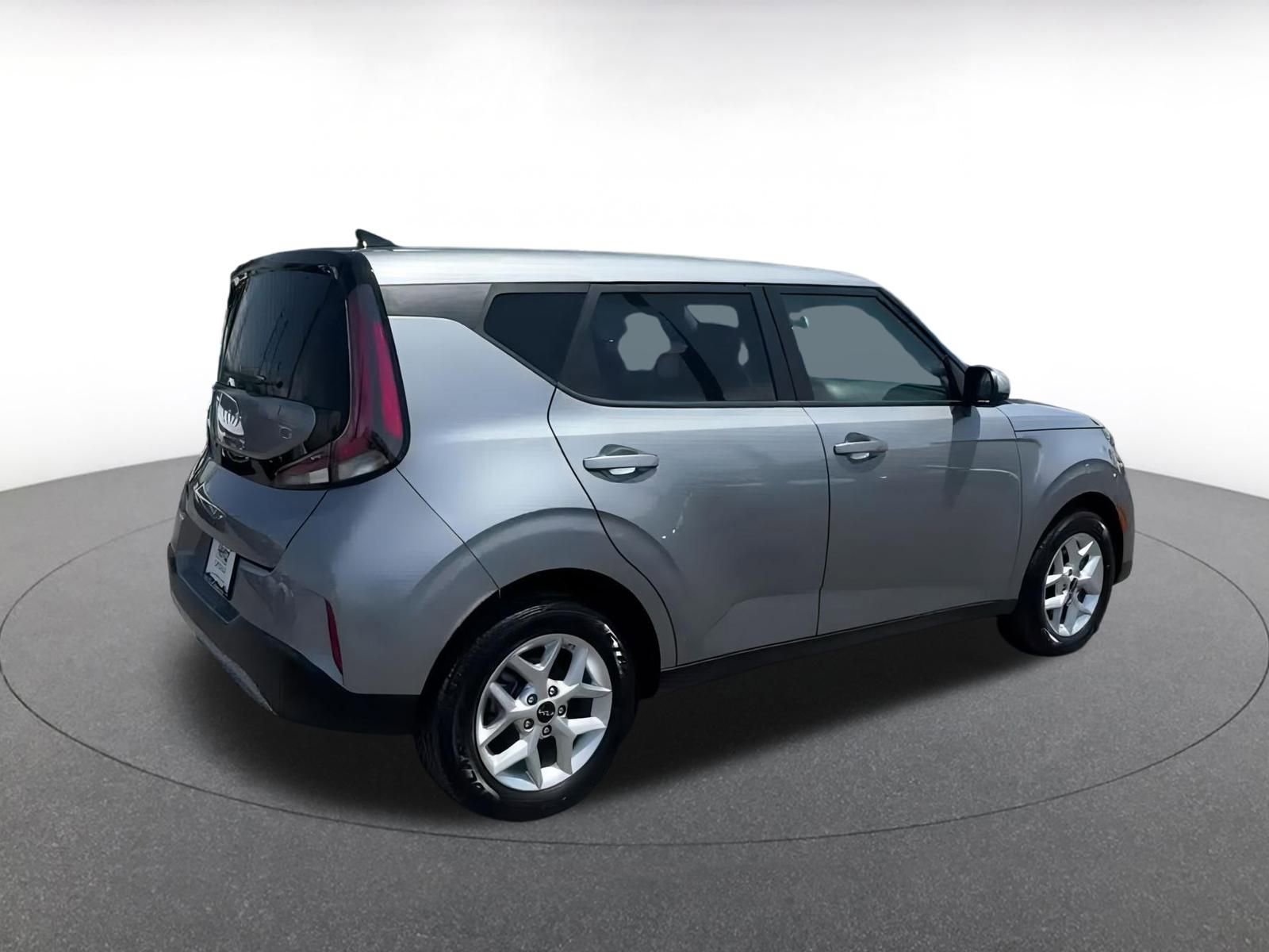 Thumbnail: 2023 Kia Soul - 15