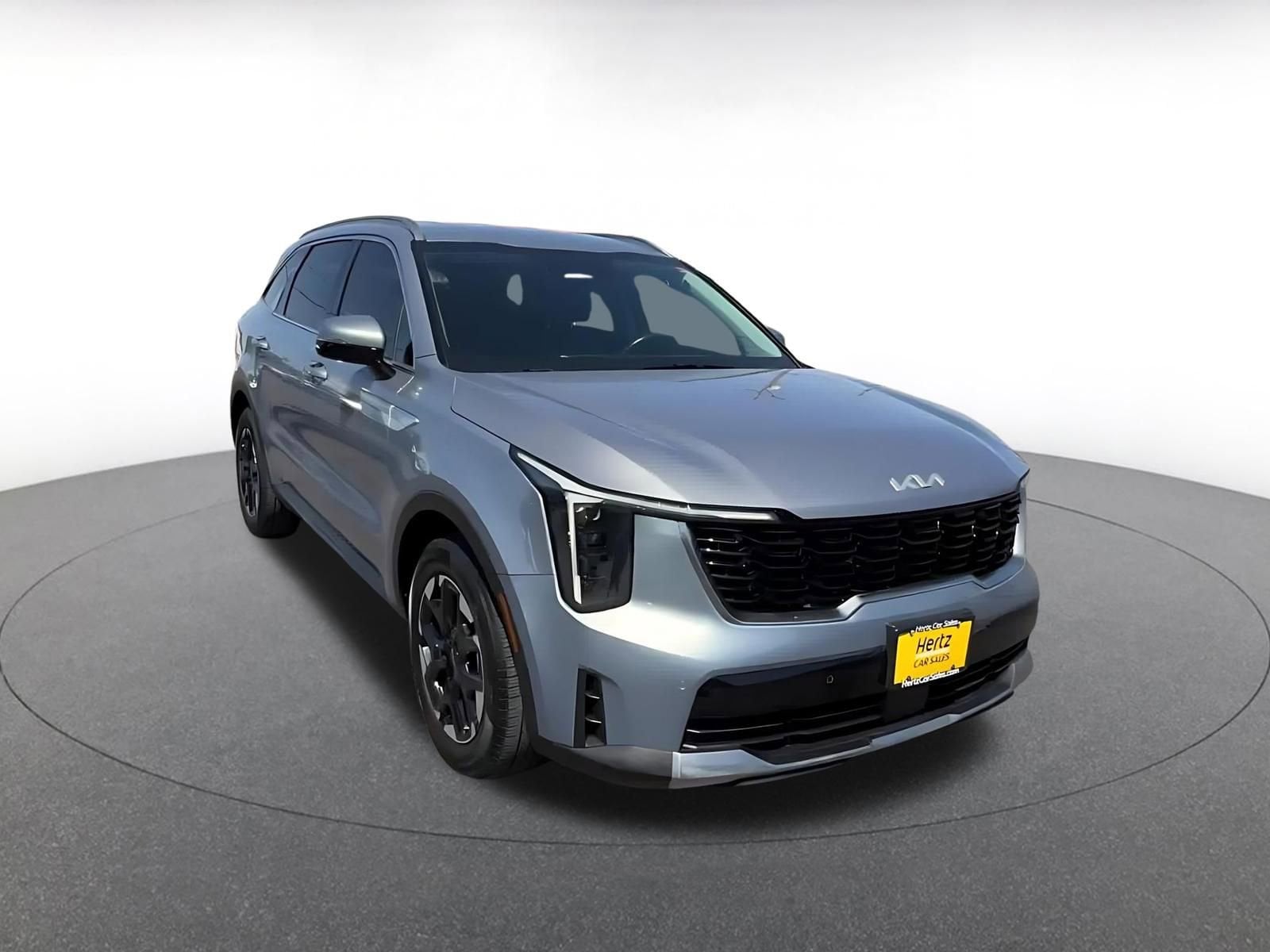 Thumbnail: 2024 Kia Sorento - 3