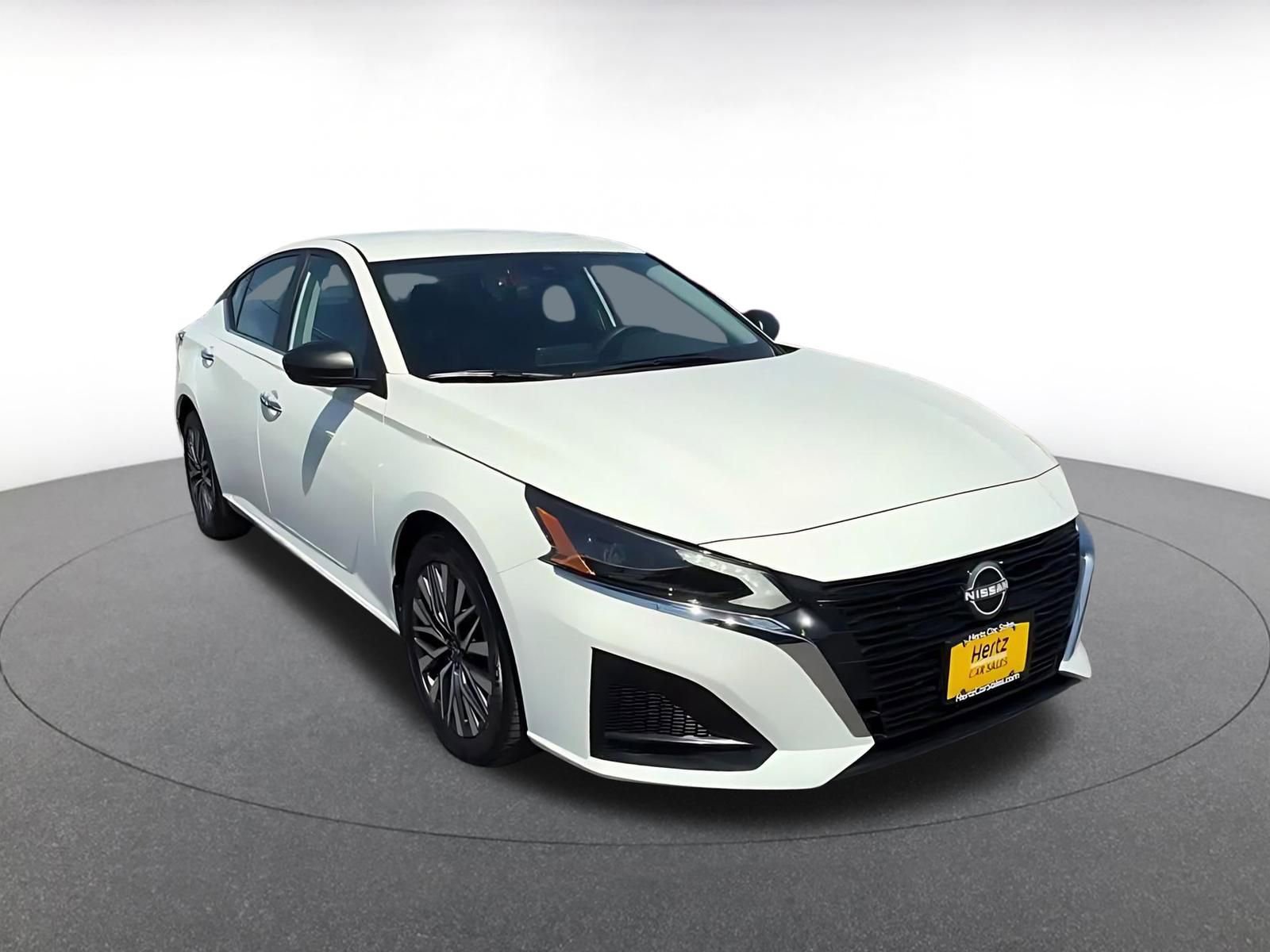 Thumbnail: 2025 Nissan Altima - 3