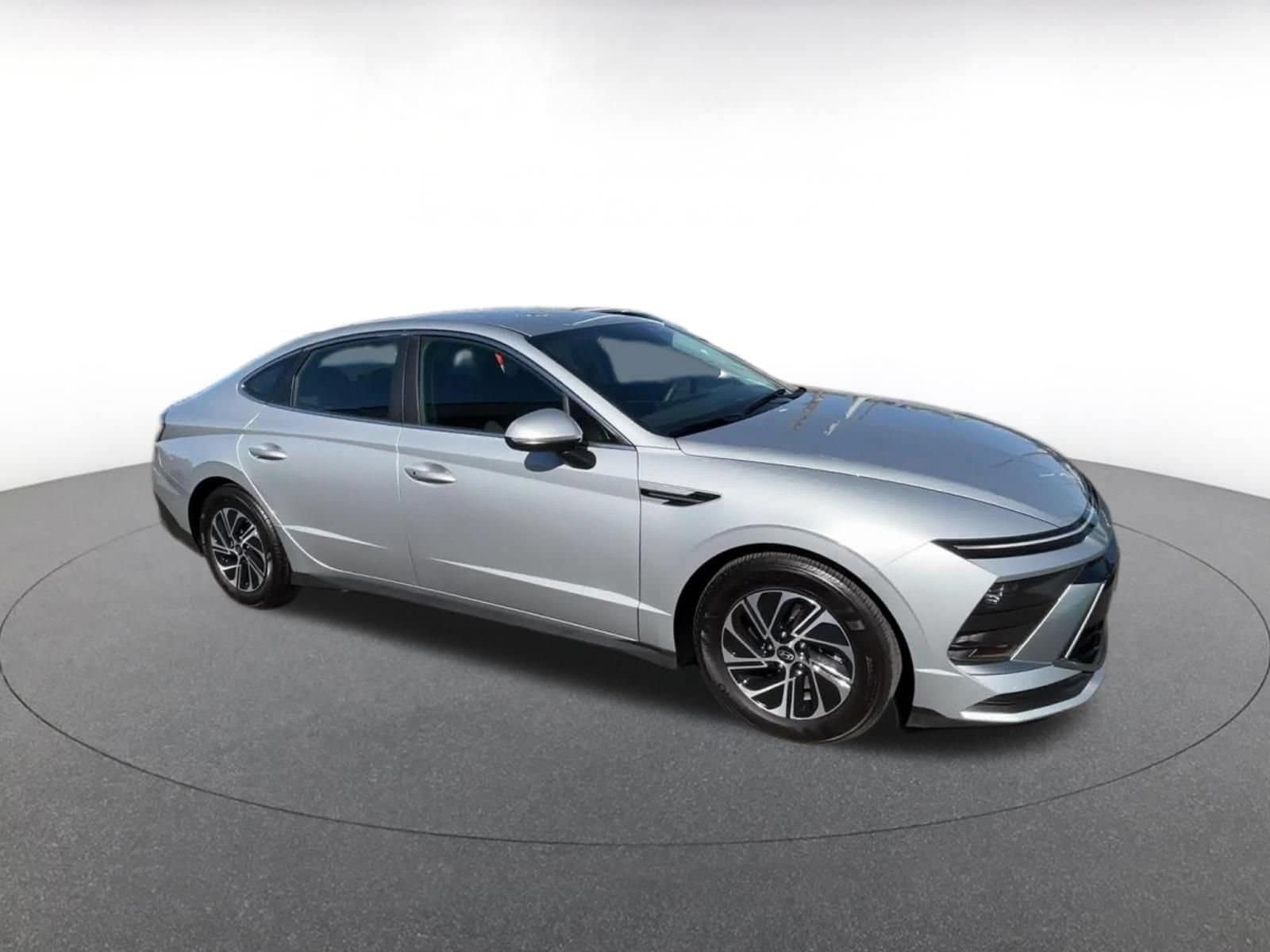 Thumbnail: 2026 Hyundai Sonata - 2