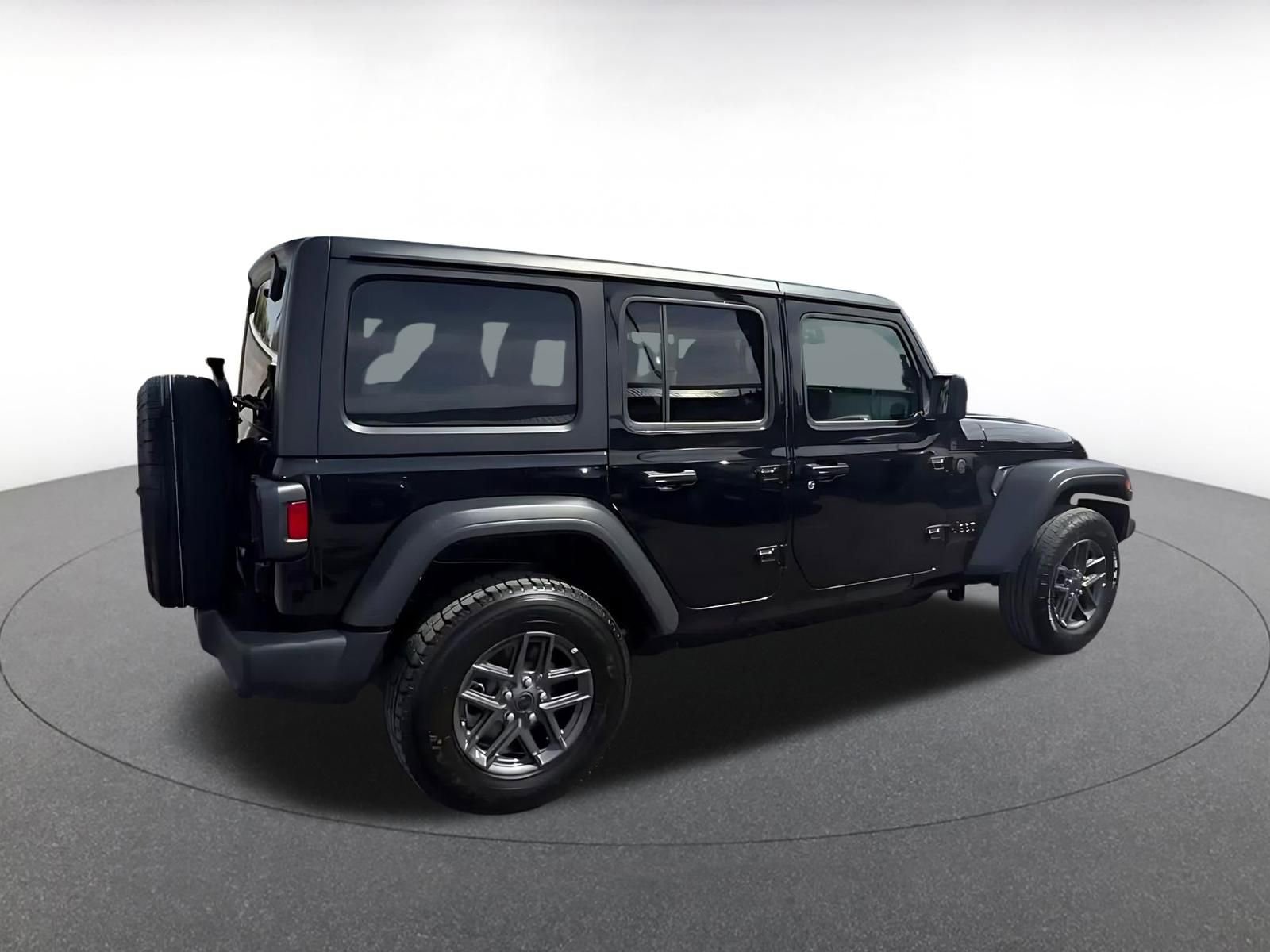 Thumbnail: 2025 Jeep Wrangler - 12